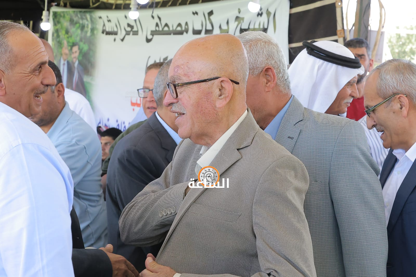 Madar Al-Saa Images 0.14132741733805043