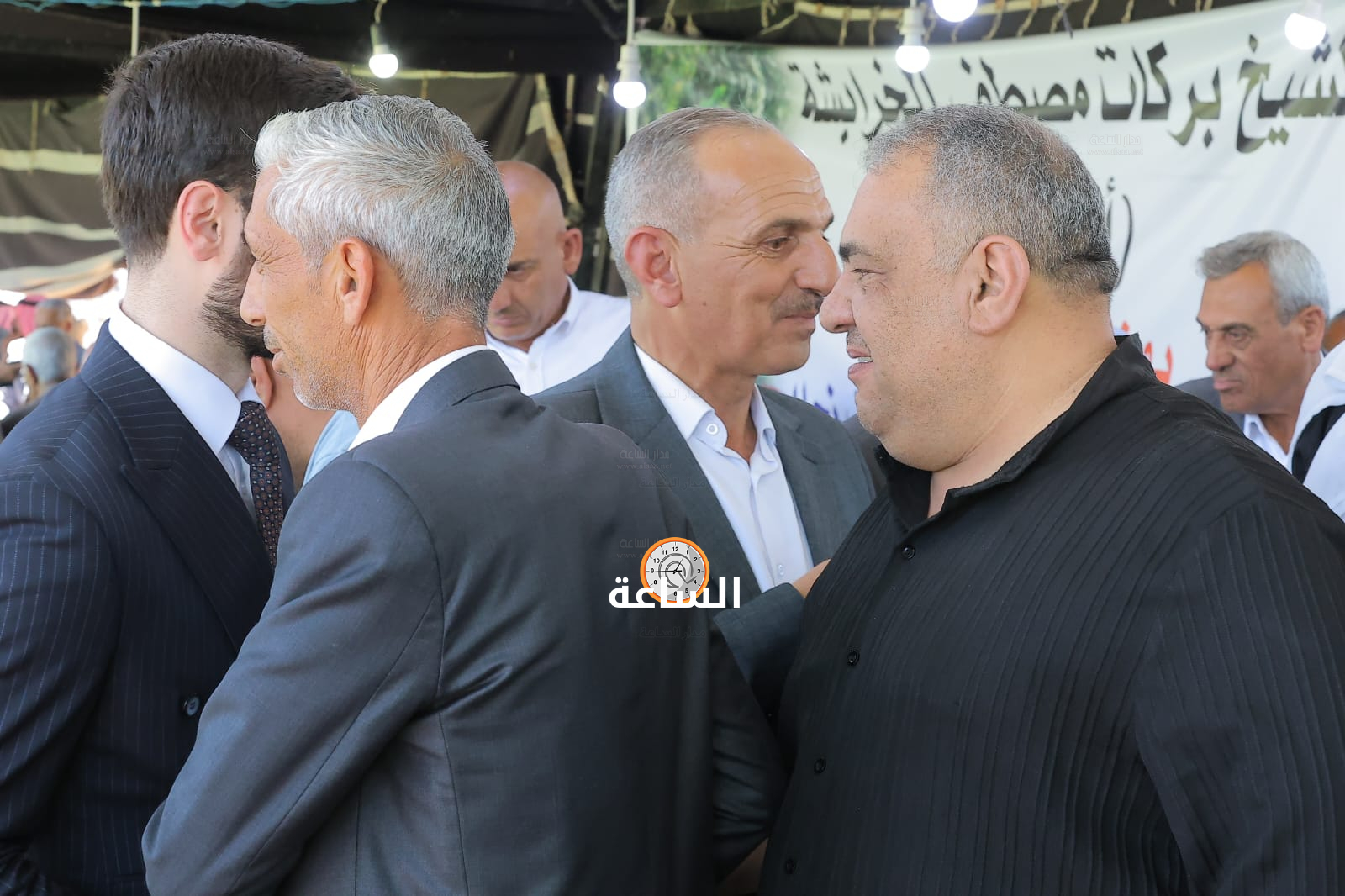 Madar Al-Saa Images 0.43933471461719475