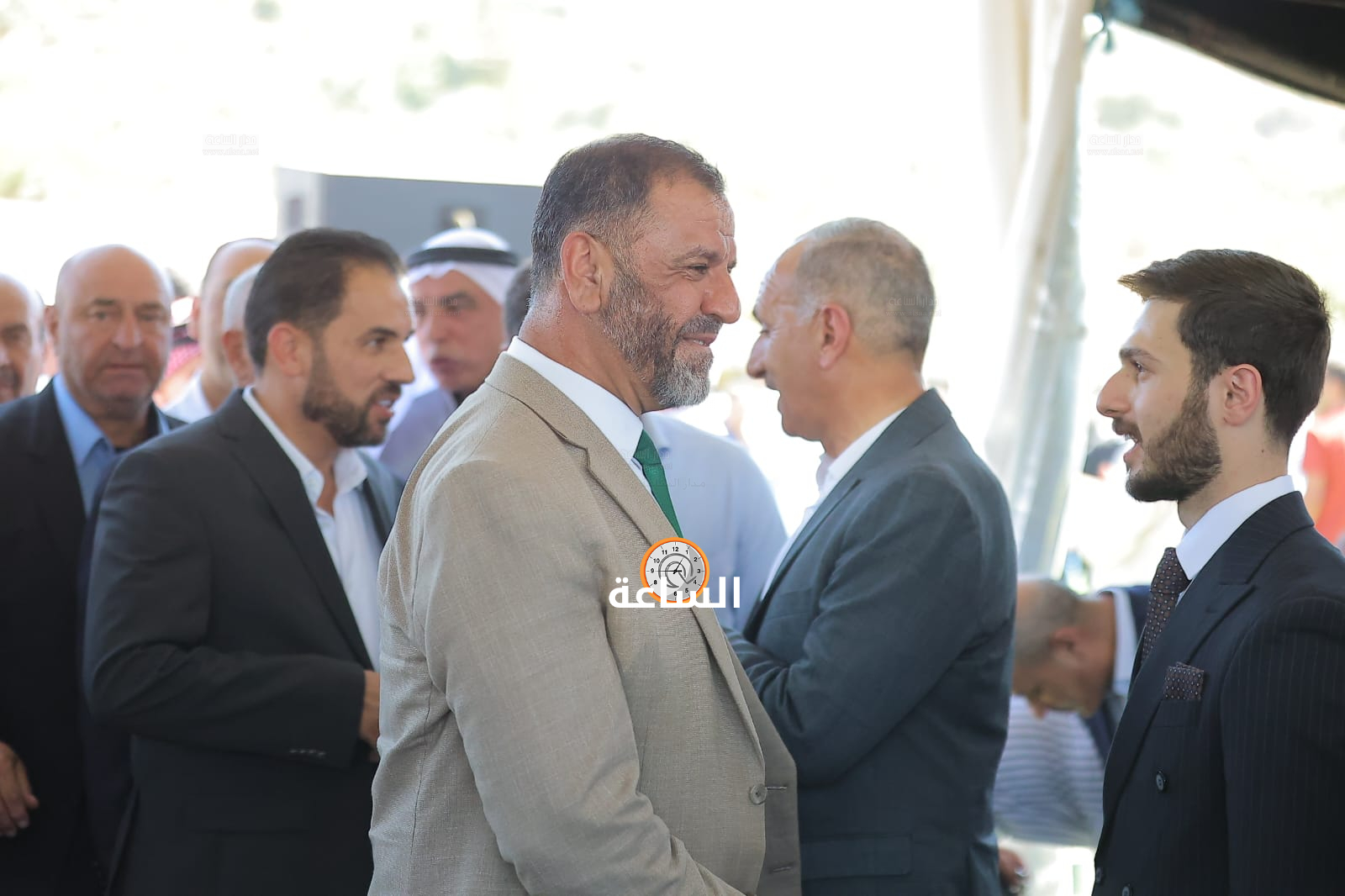 Madar Al-Saa Images 0.05307850893024213