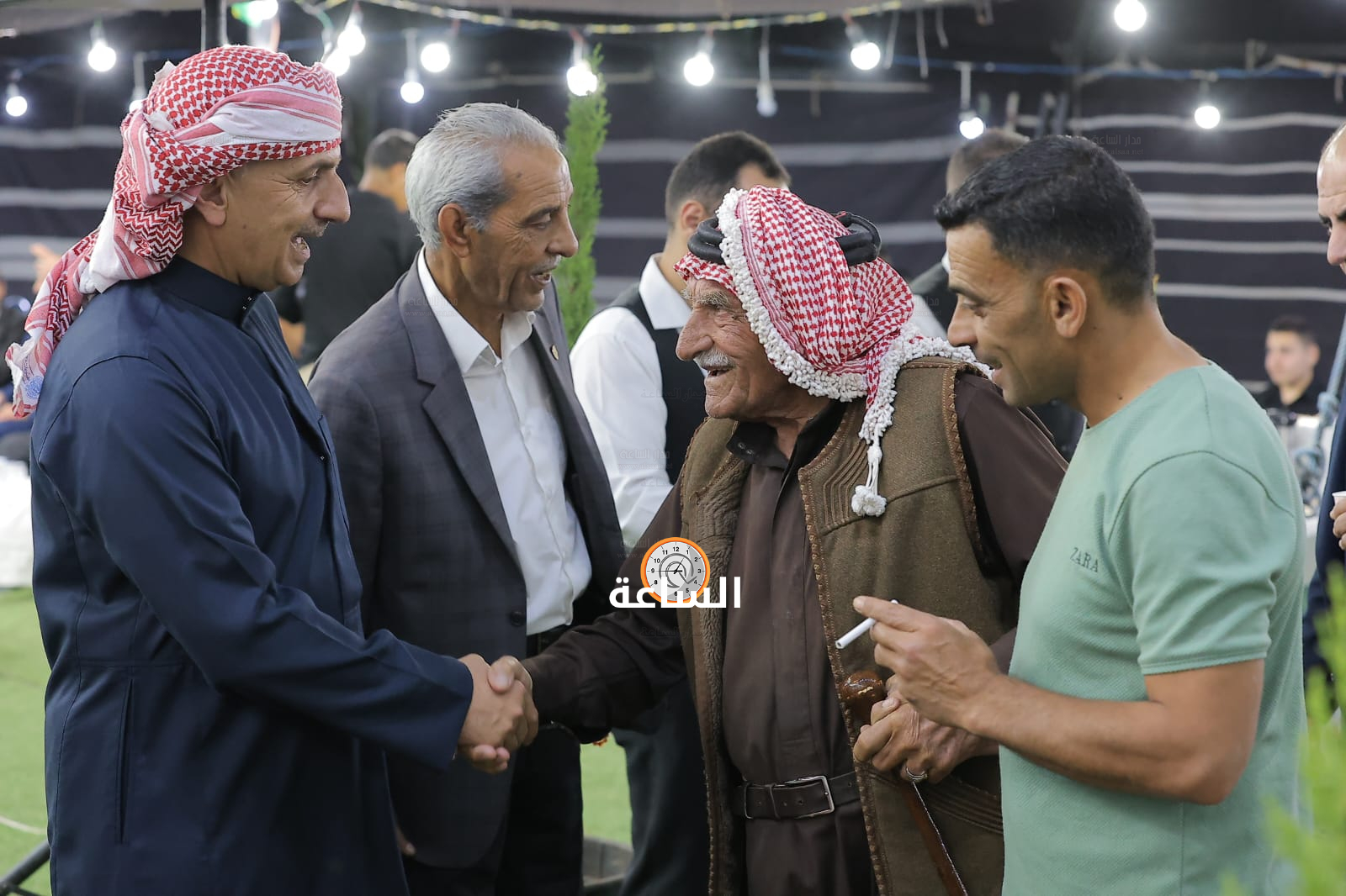 Madar Al-Saa Images 0.7728697077389575