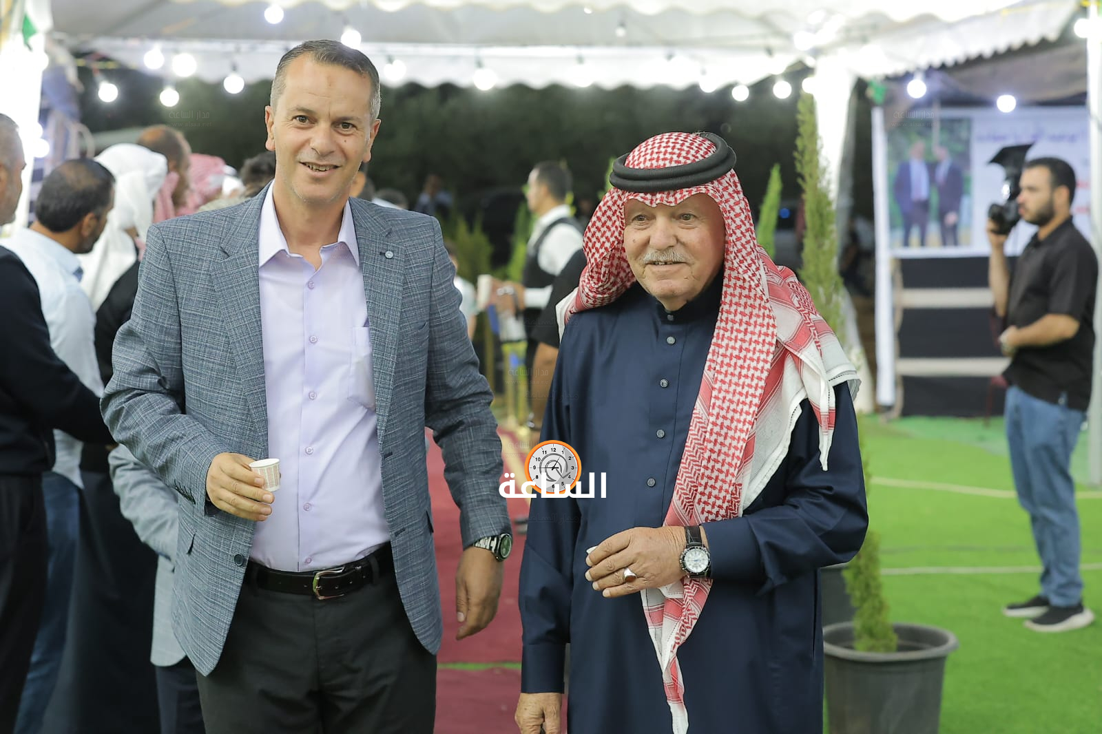 Madar Al-Saa Images 0.4223213245122335