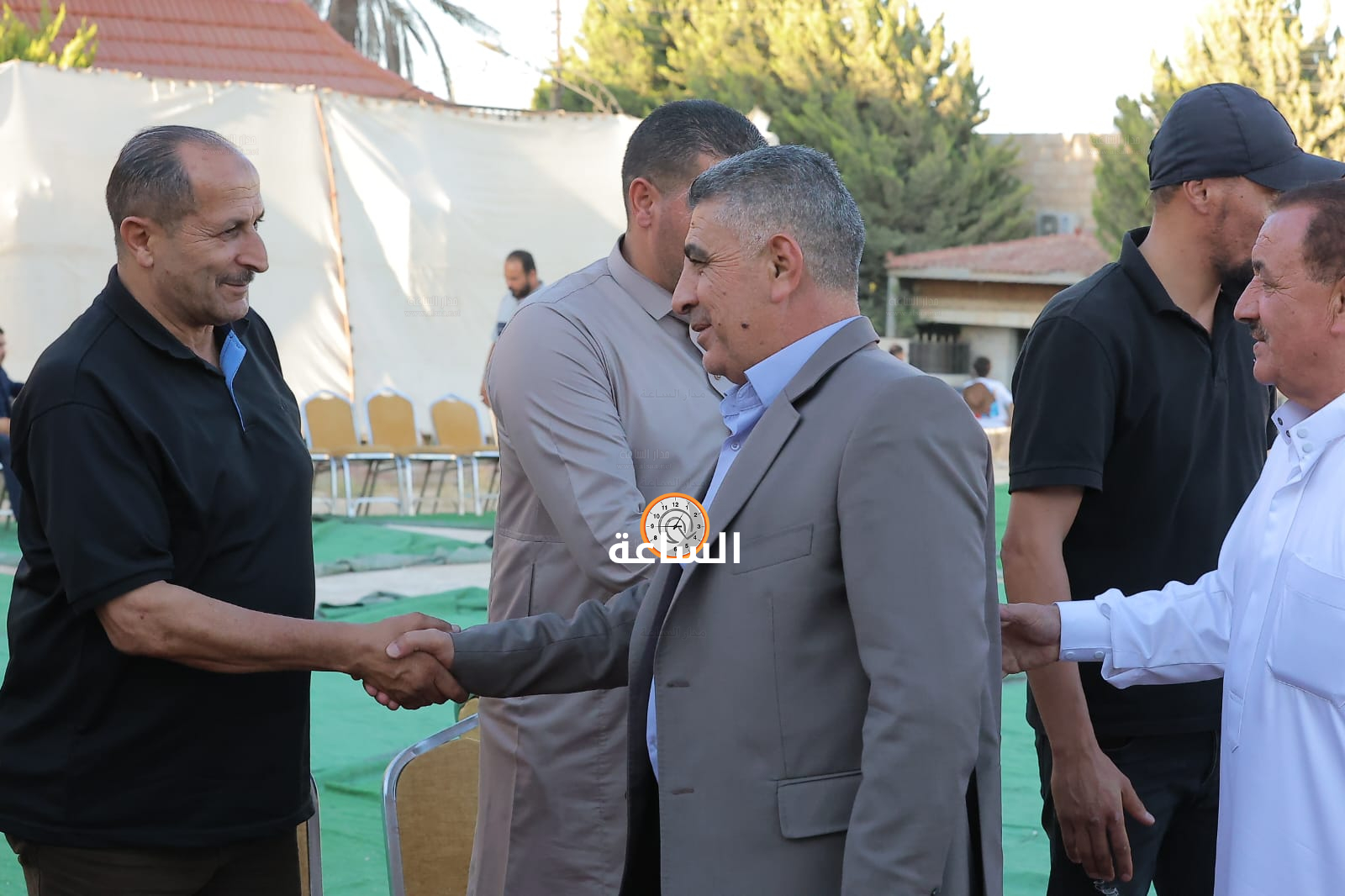Madar Al-Saa Images 0.4186336882231473
