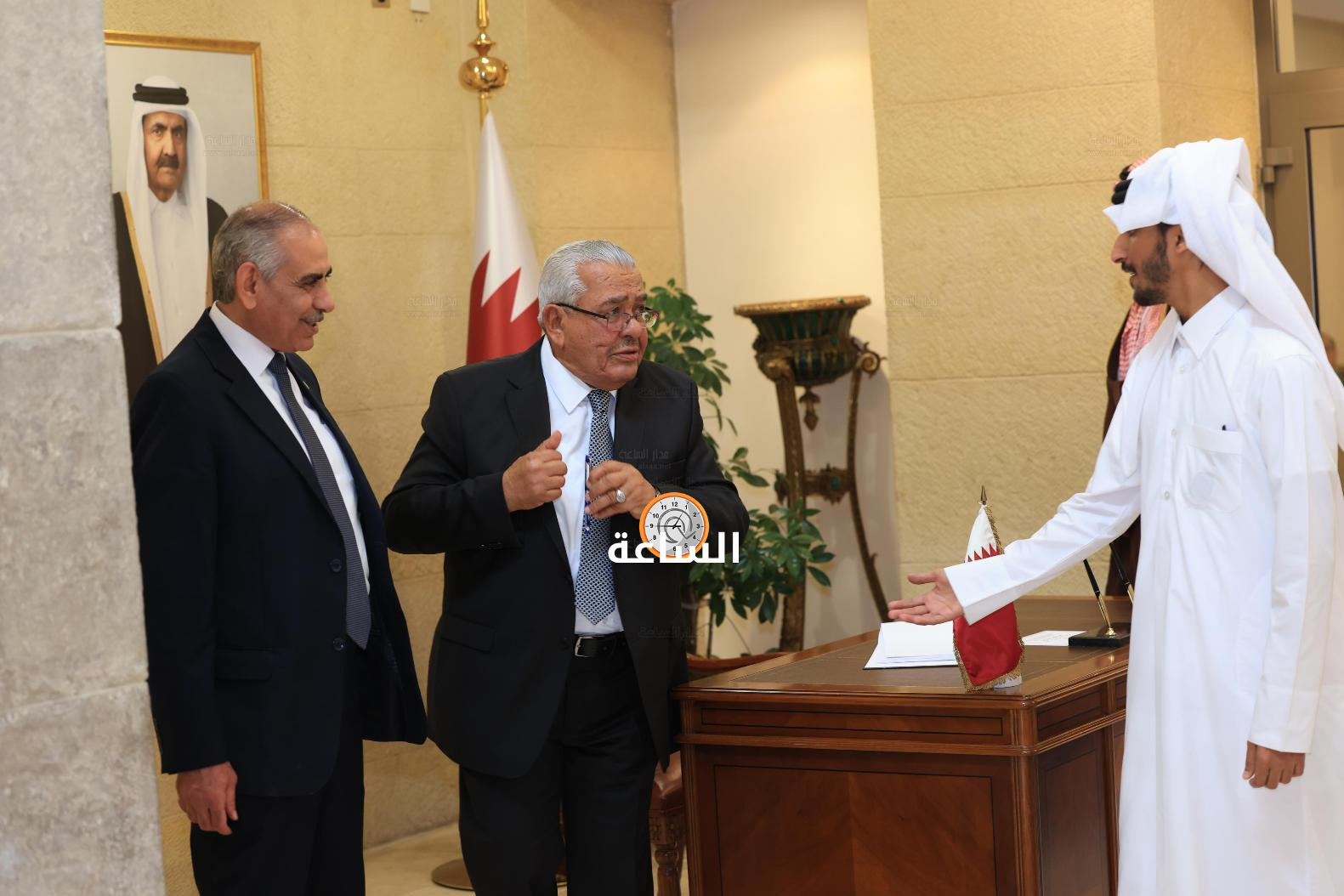 Madar Al-Saa Images 0.3333236287918374