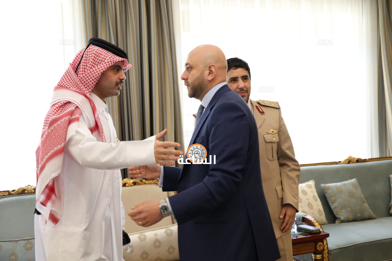 Madar Al-Saa Images 0.01348438413575459