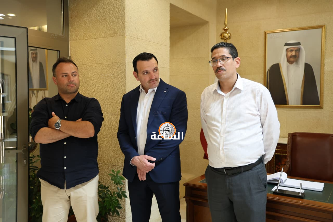 Madar Al-Saa Images 0.8795030678225692