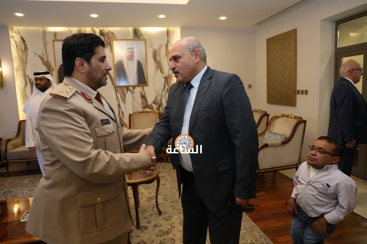Madar Al-Saa Images 0.10384798855686728