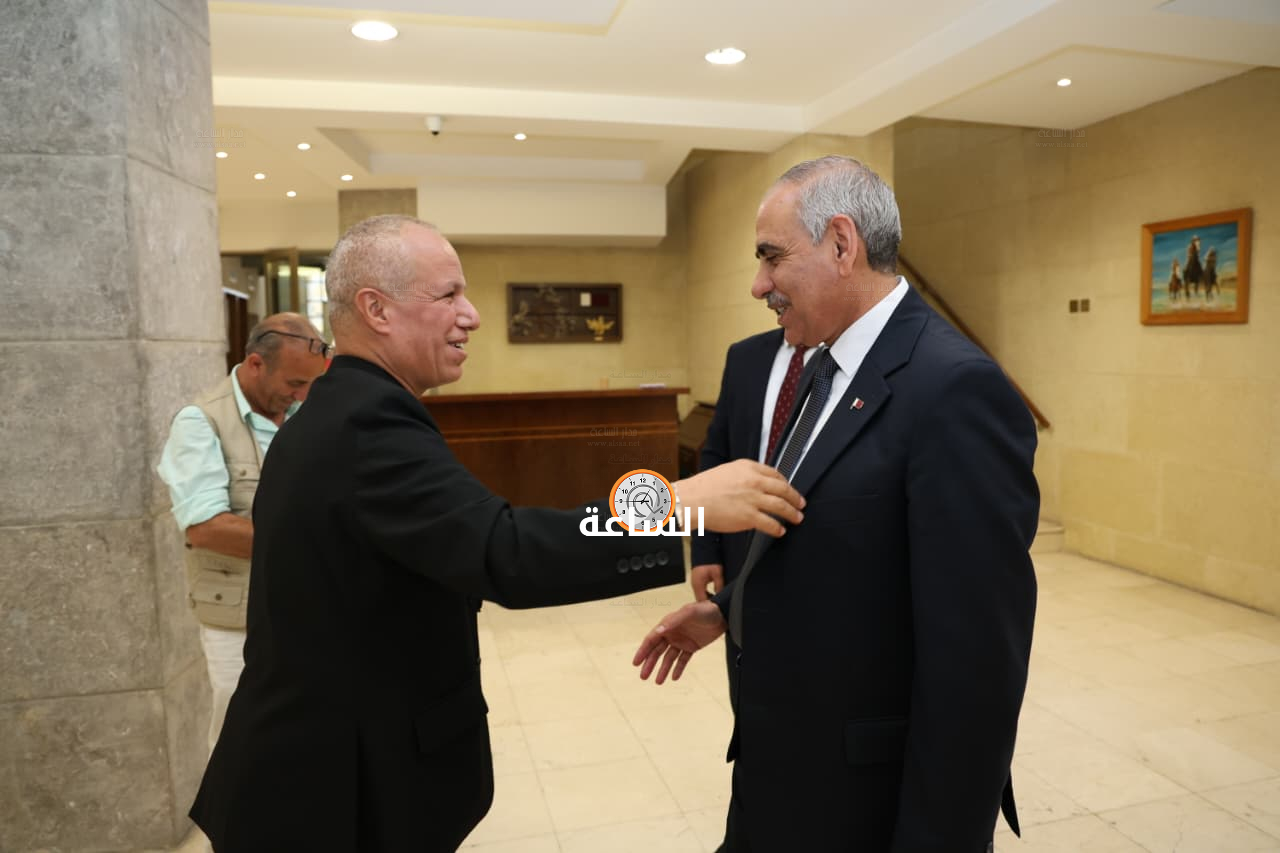 Madar Al-Saa Images 0.2805734787316523