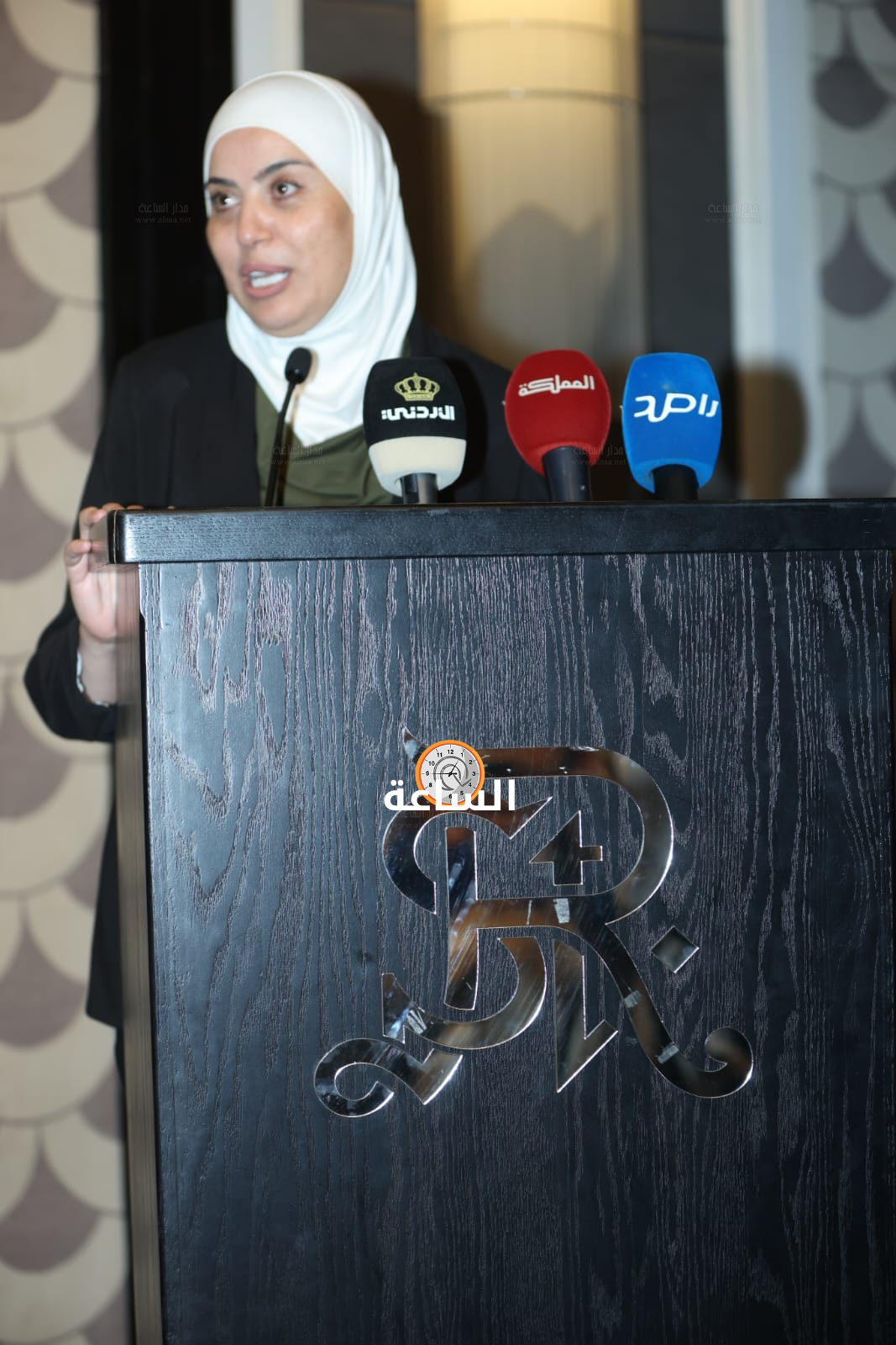 Madar Al-Saa Images 0.7049310604885616