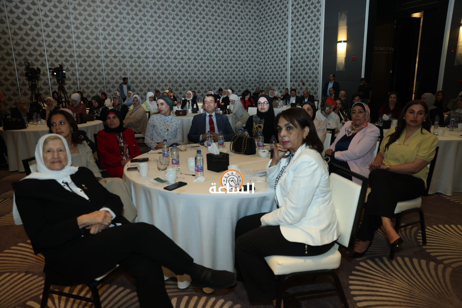 Madar Al-Saa Images 0.3569308143938993