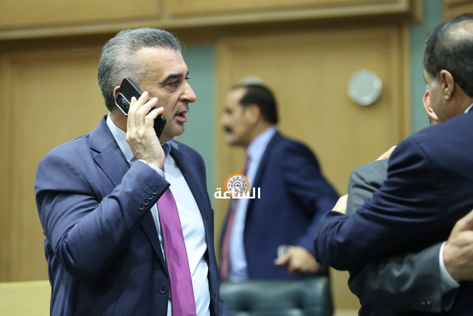 Madar Al-Saa Images 0.6931368765725083