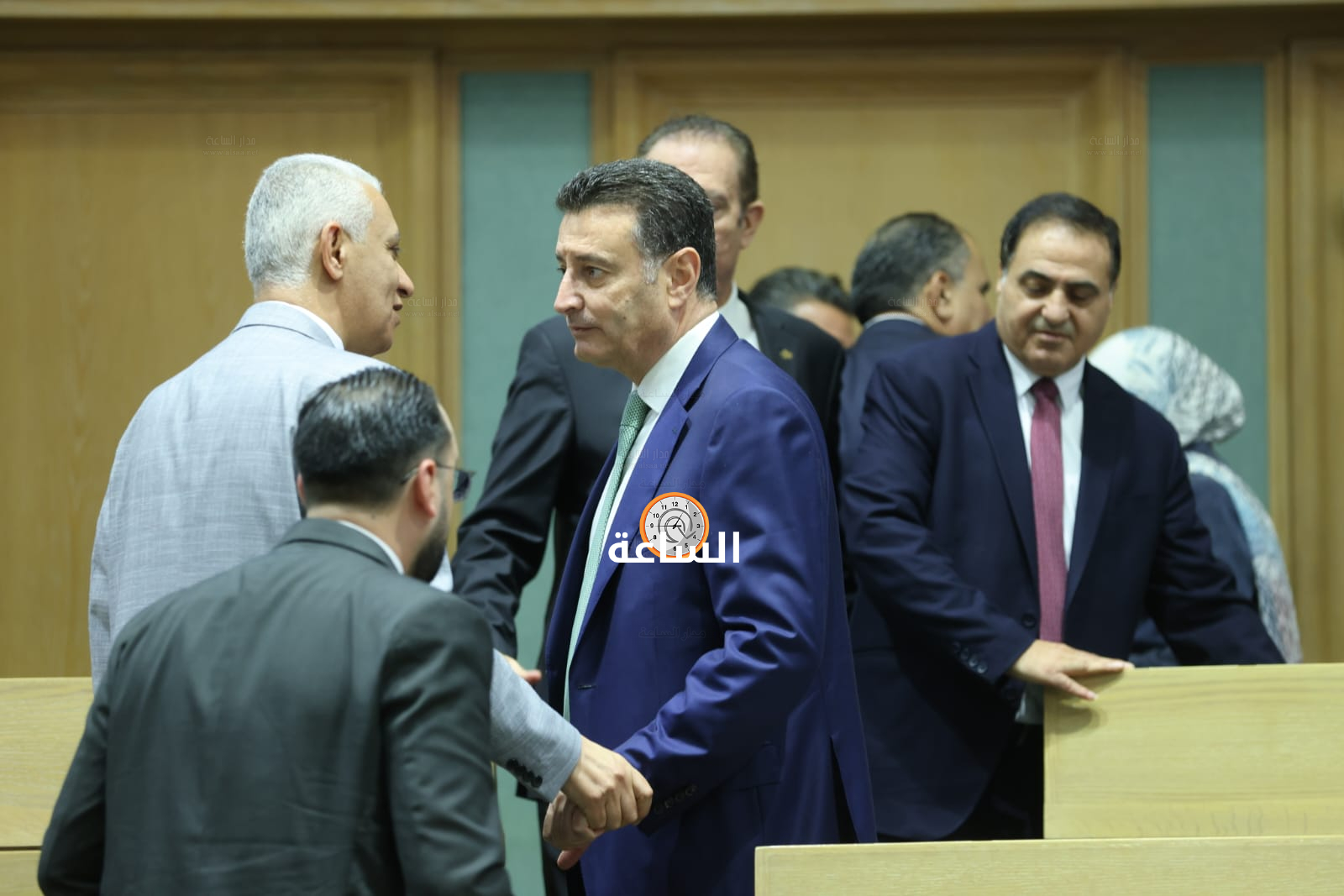 Madar Al-Saa Images 0.8795006420067548