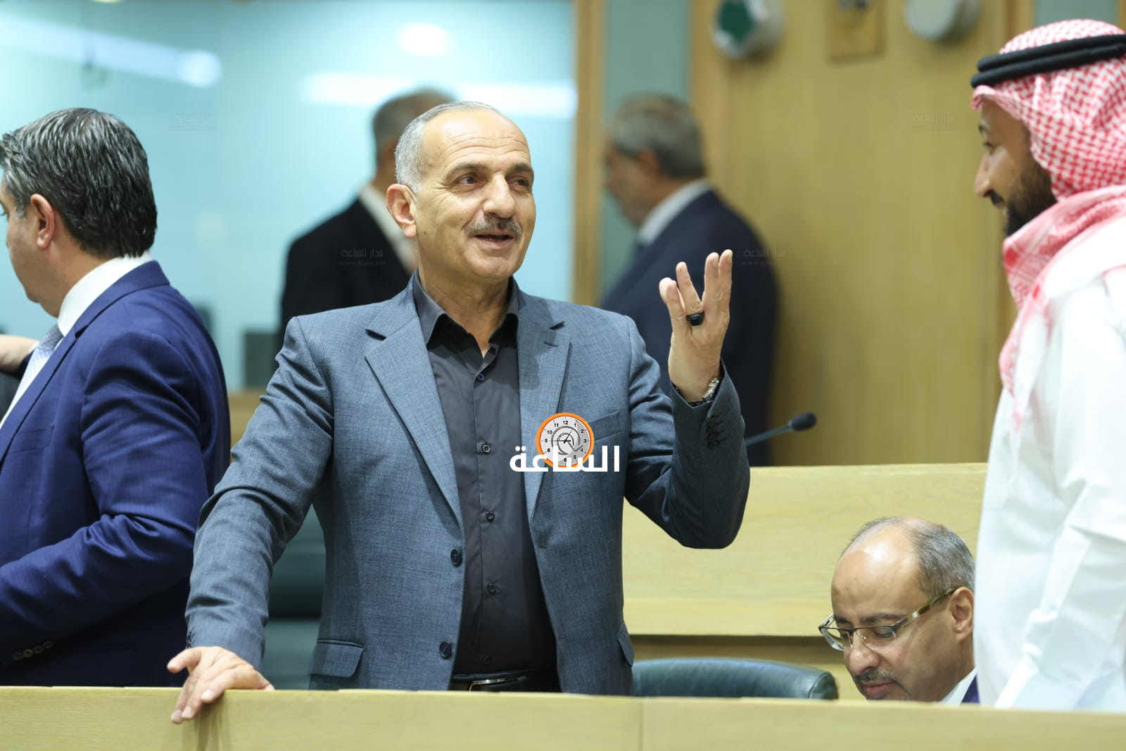 Madar Al-Saa Images 0.6340448317894487