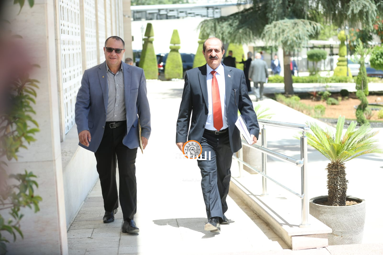 Madar Al-Saa Images 0.4256655256479368
