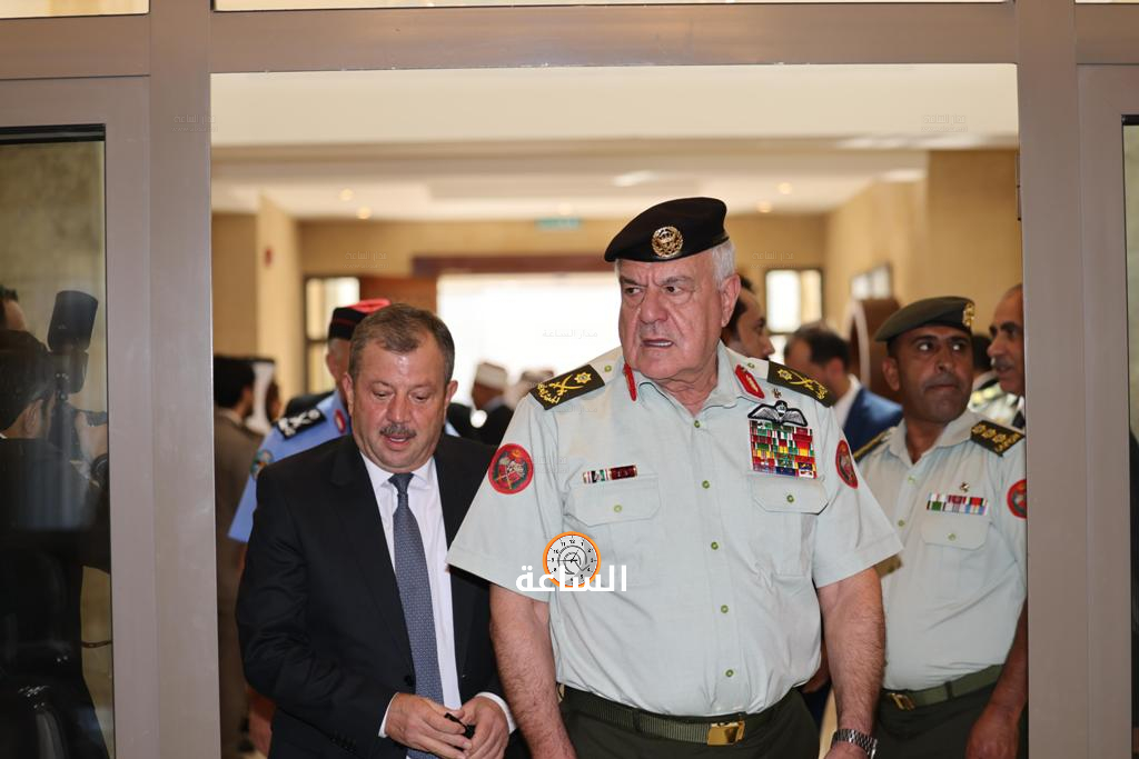 Madar Al-Saa Images 0.7238518421127049