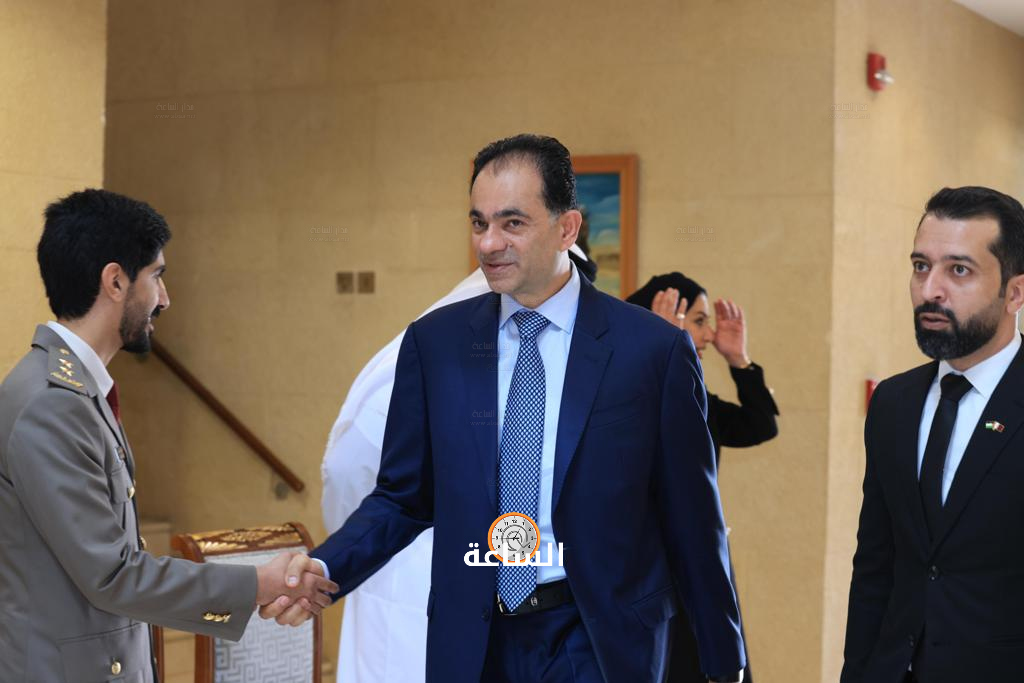 Madar Al-Saa Images 0.6518102540663505