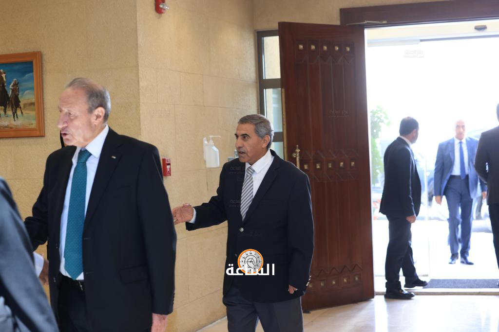 Madar Al-Saa Images 0.6124340310838988