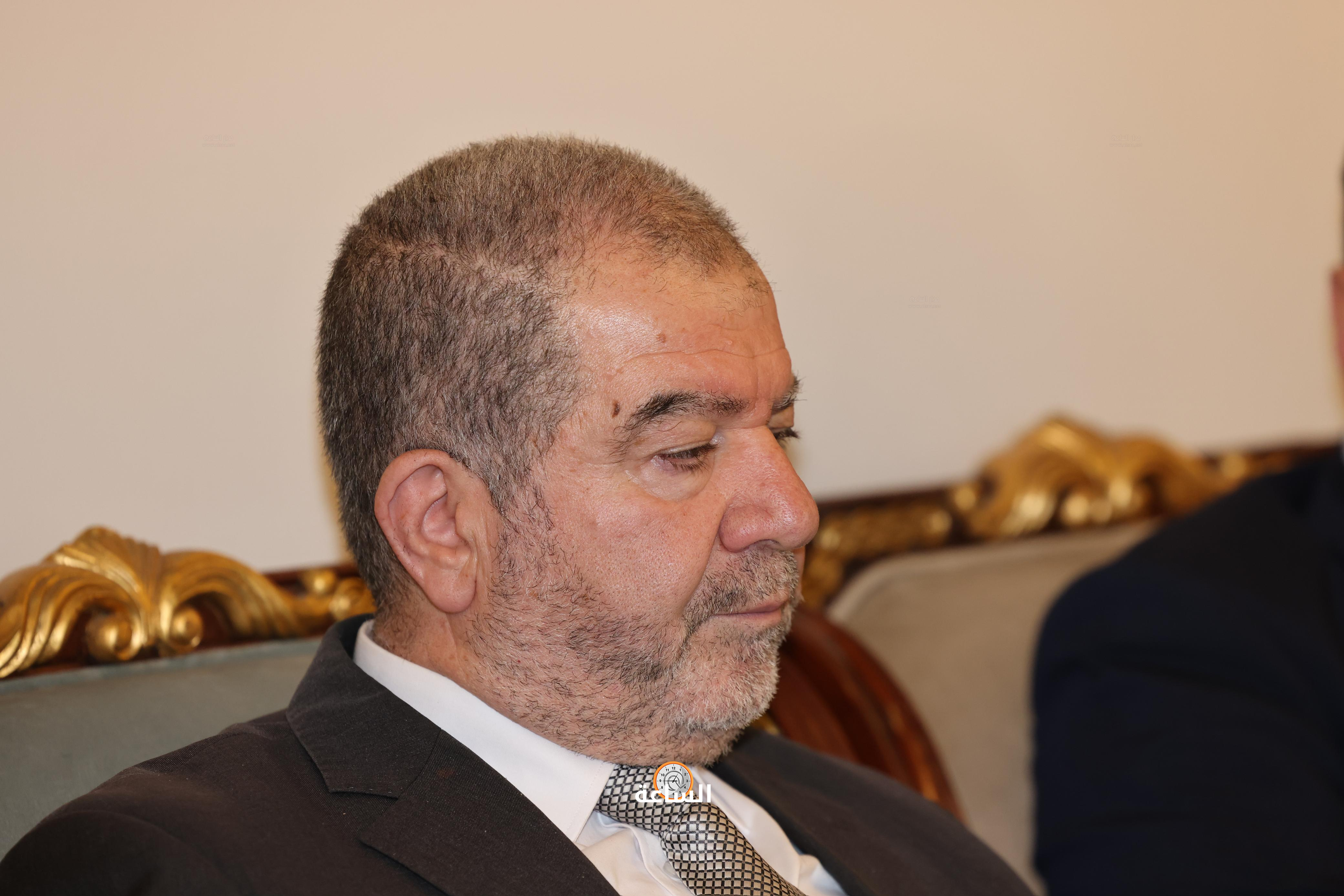 Madar Al-Saa Images 0.1757625843759445