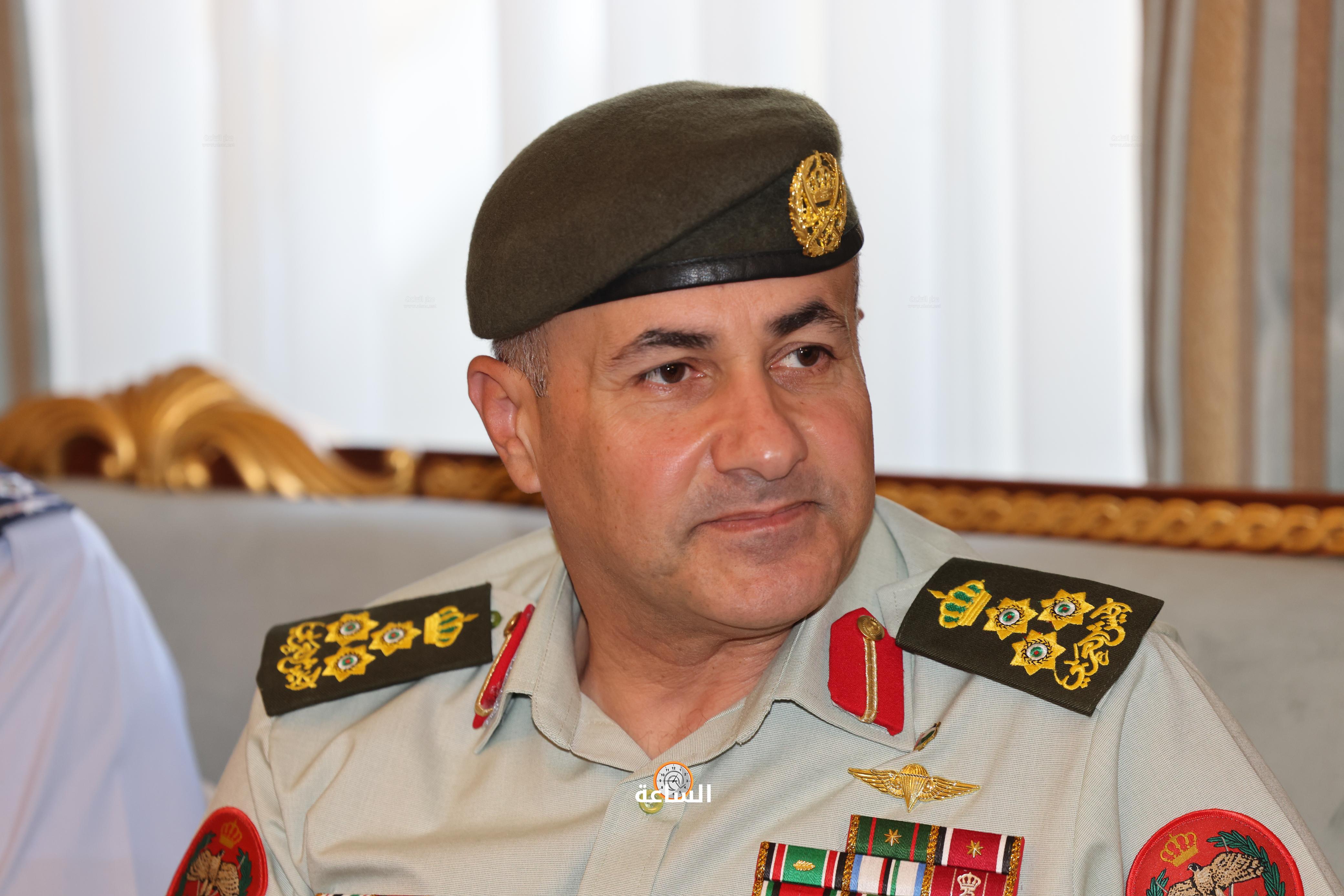 Madar Al-Saa Images 0.7976107023282452