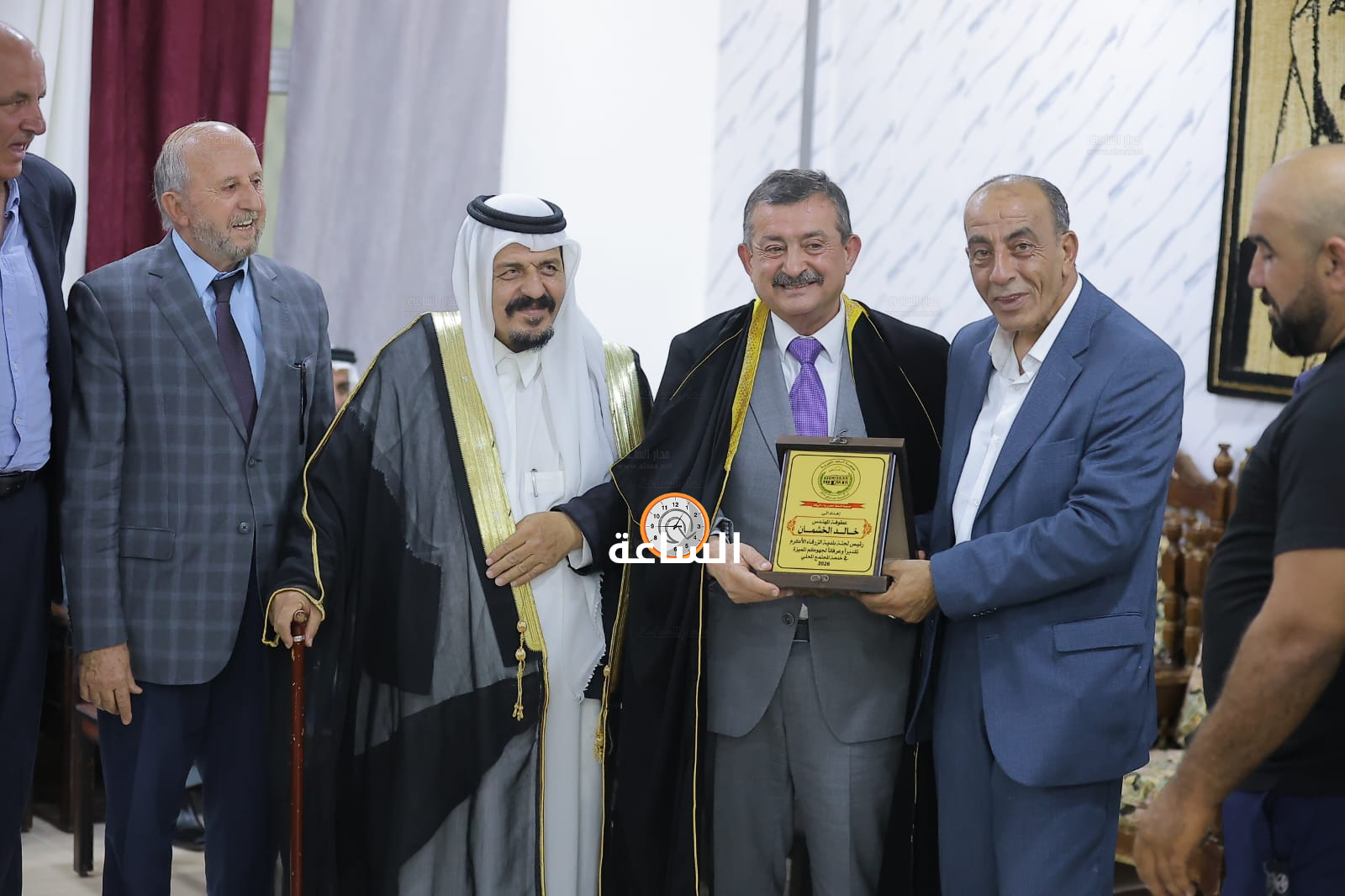 Madar Al-Saa Images 0.8372556024846113