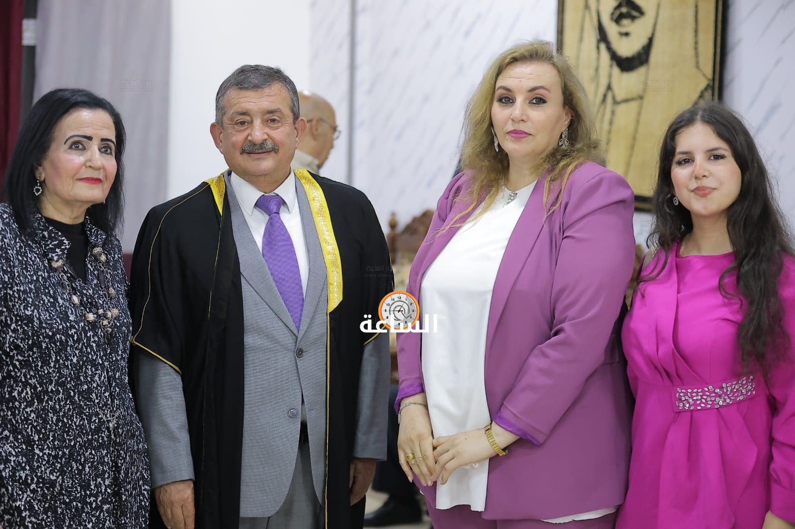 Madar Al-Saa Images 0.4983019627393136