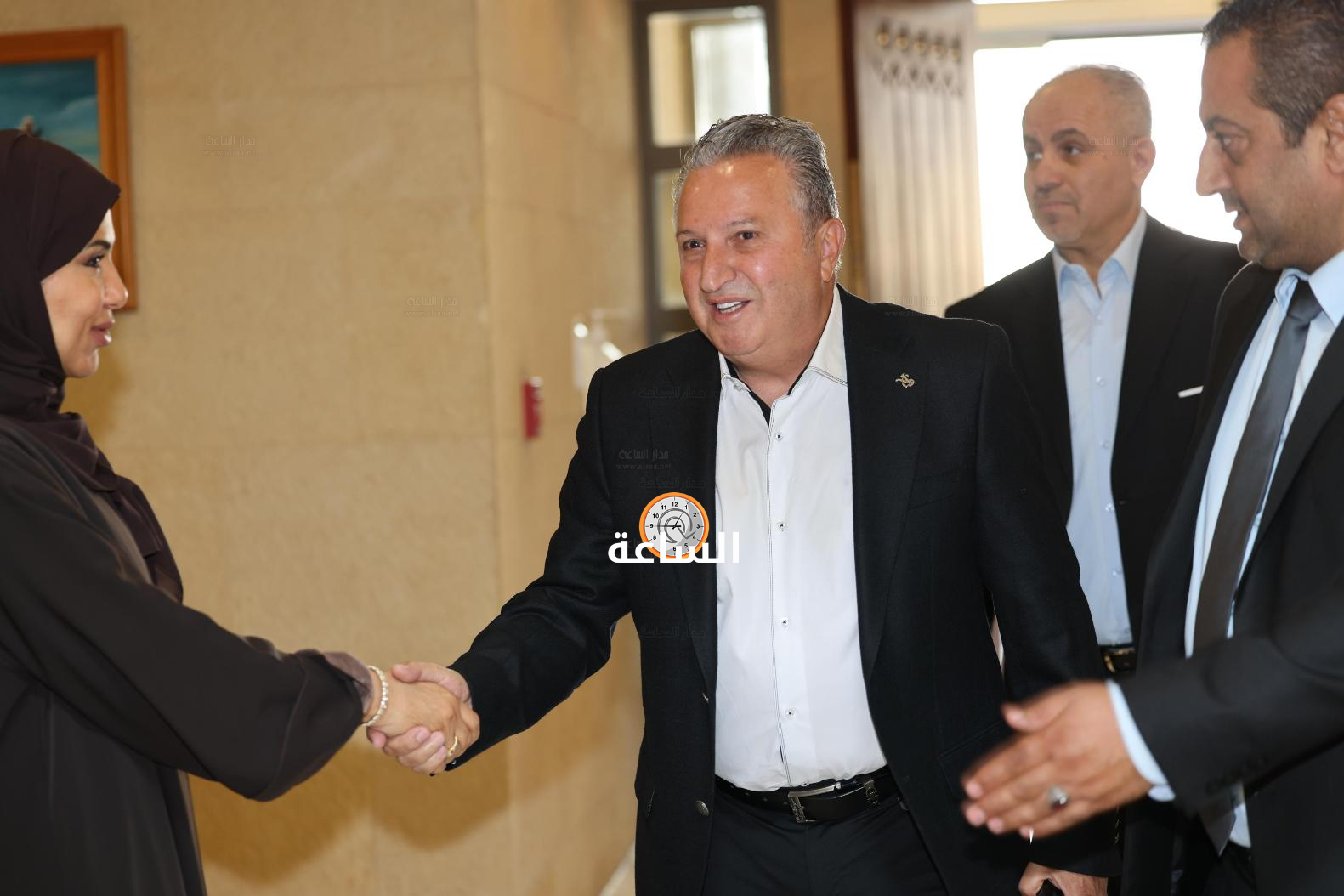Madar Al-Saa Images 0.3801064802413894