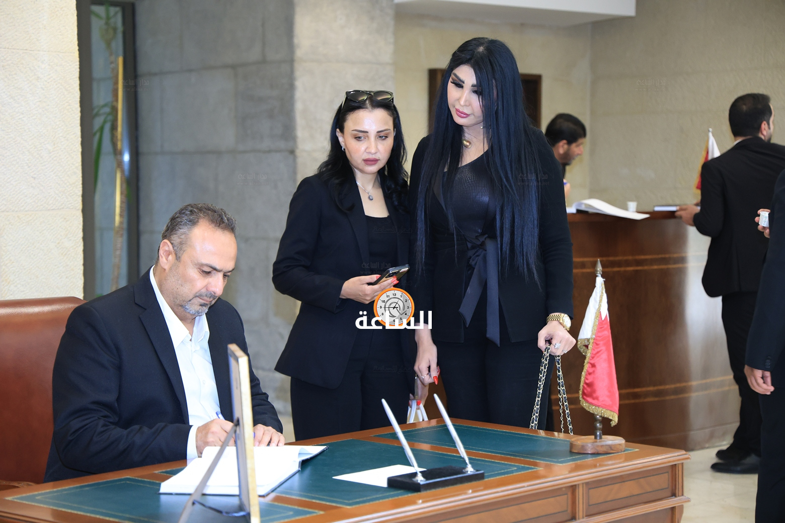 Madar Al-Saa Images 0.6359481870462774