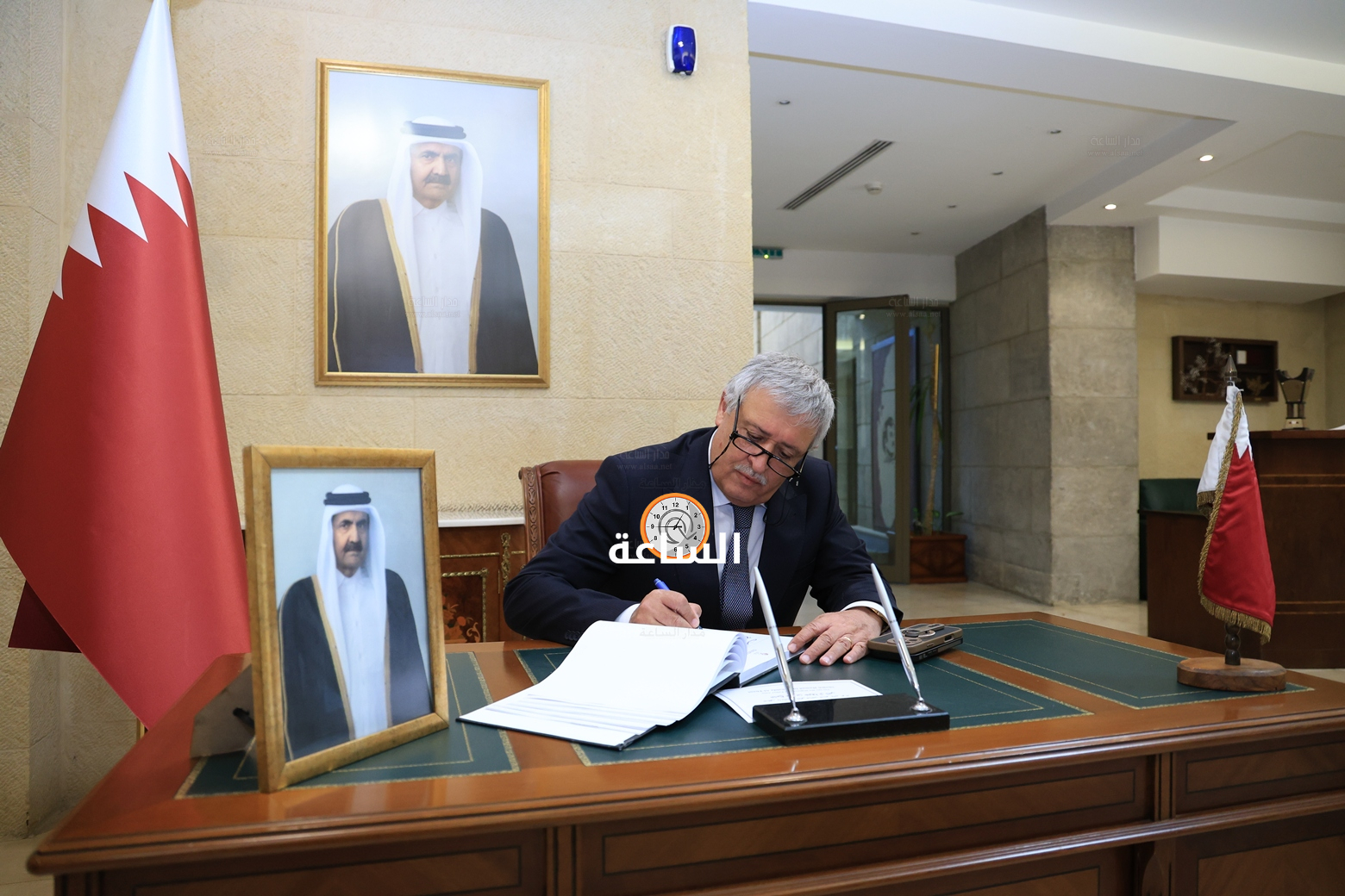Madar Al-Saa Images 0.3218537103977678