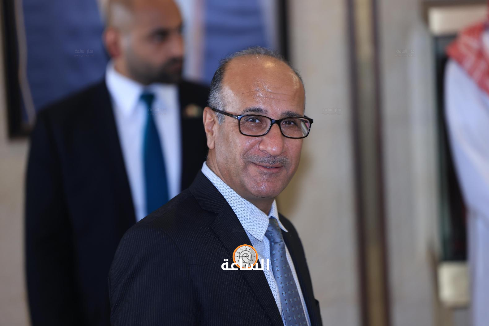 Madar Al-Saa Images 0.47487246800496463