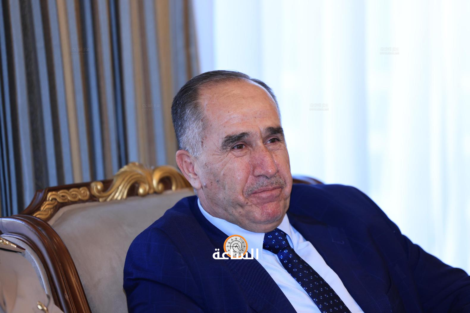 Madar Al-Saa Images 0.39749663322965867