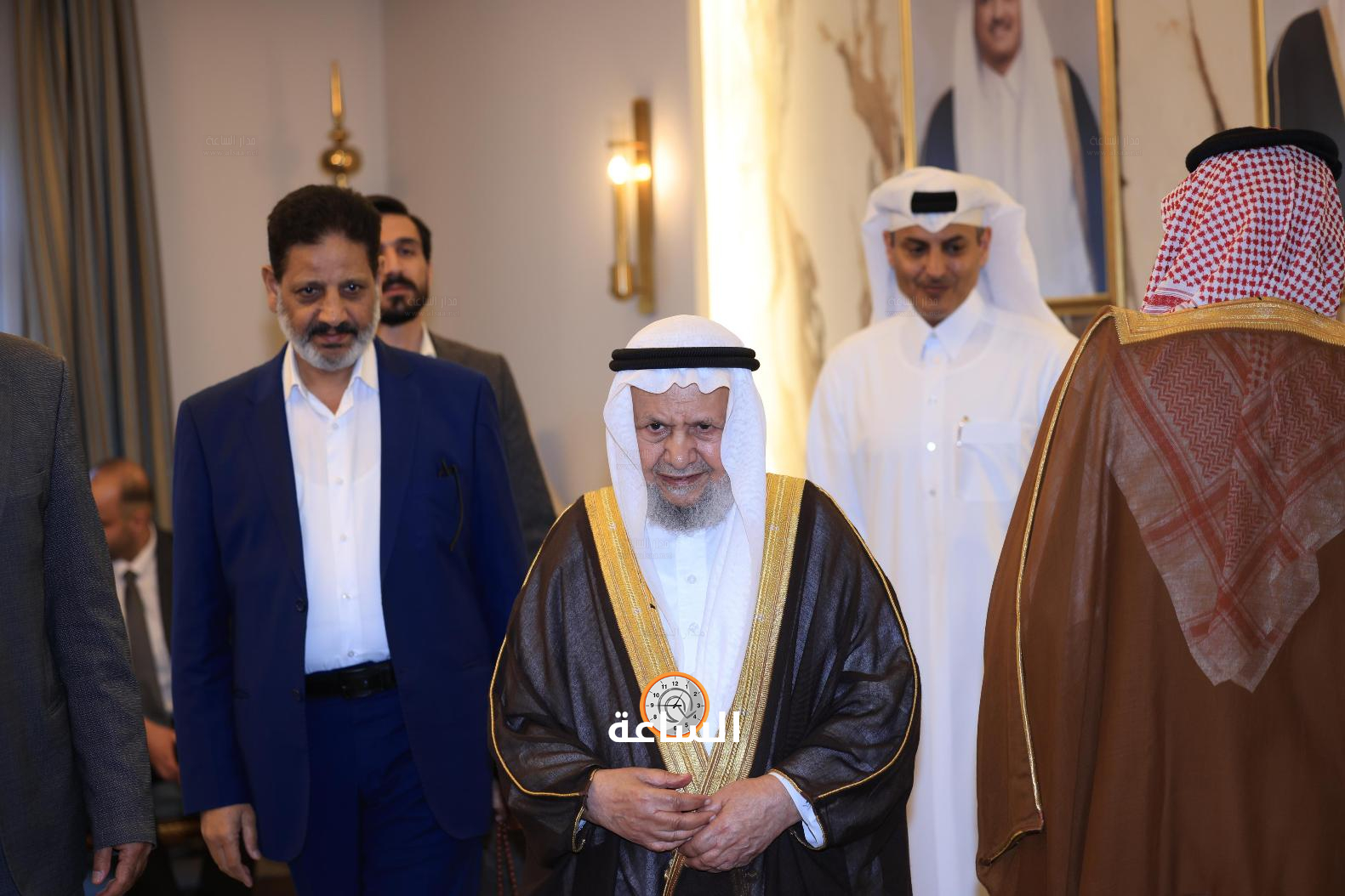 Madar Al-Saa Images 0.3913803112978357