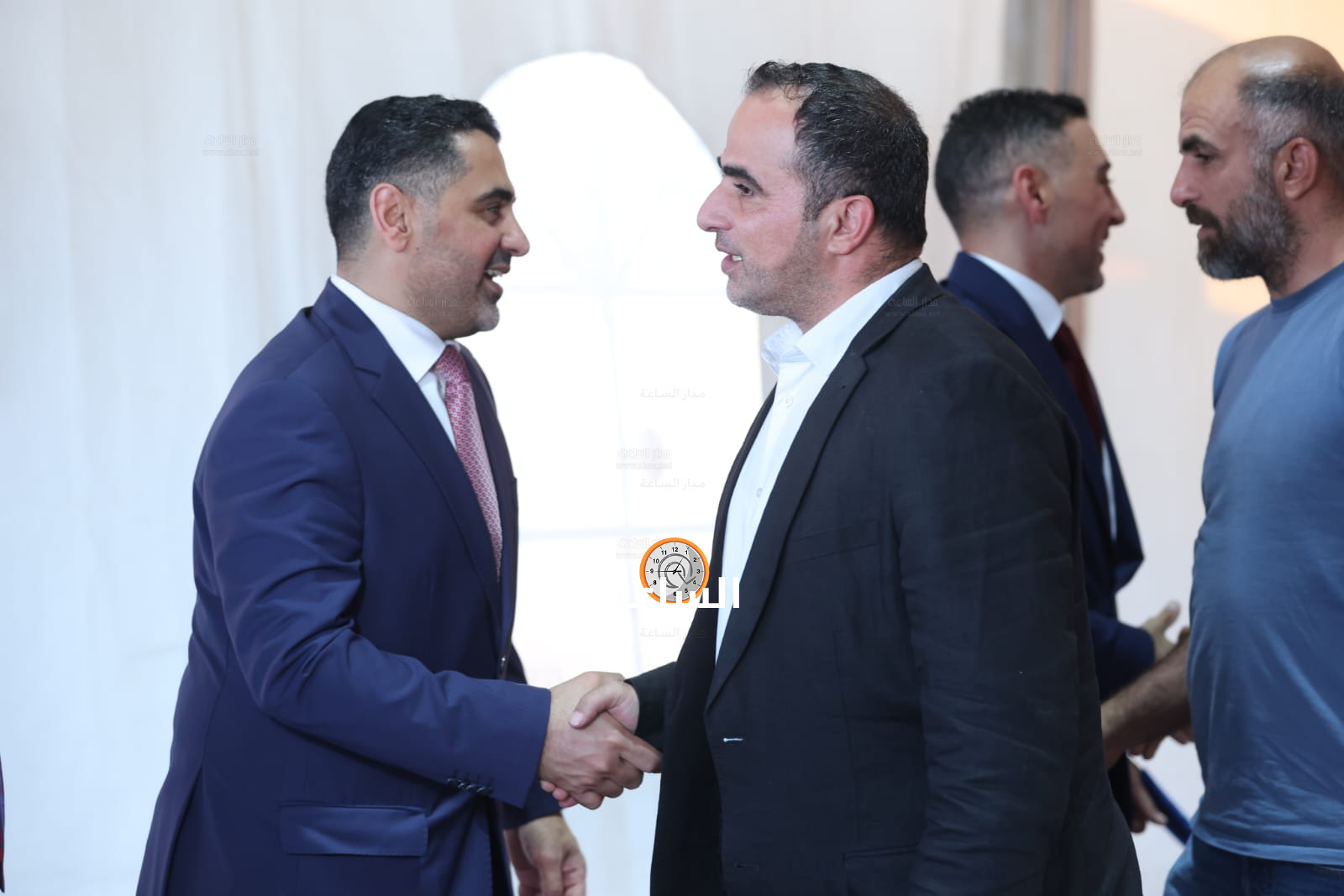 Madar Al-Saa Images 0.8113145065465558