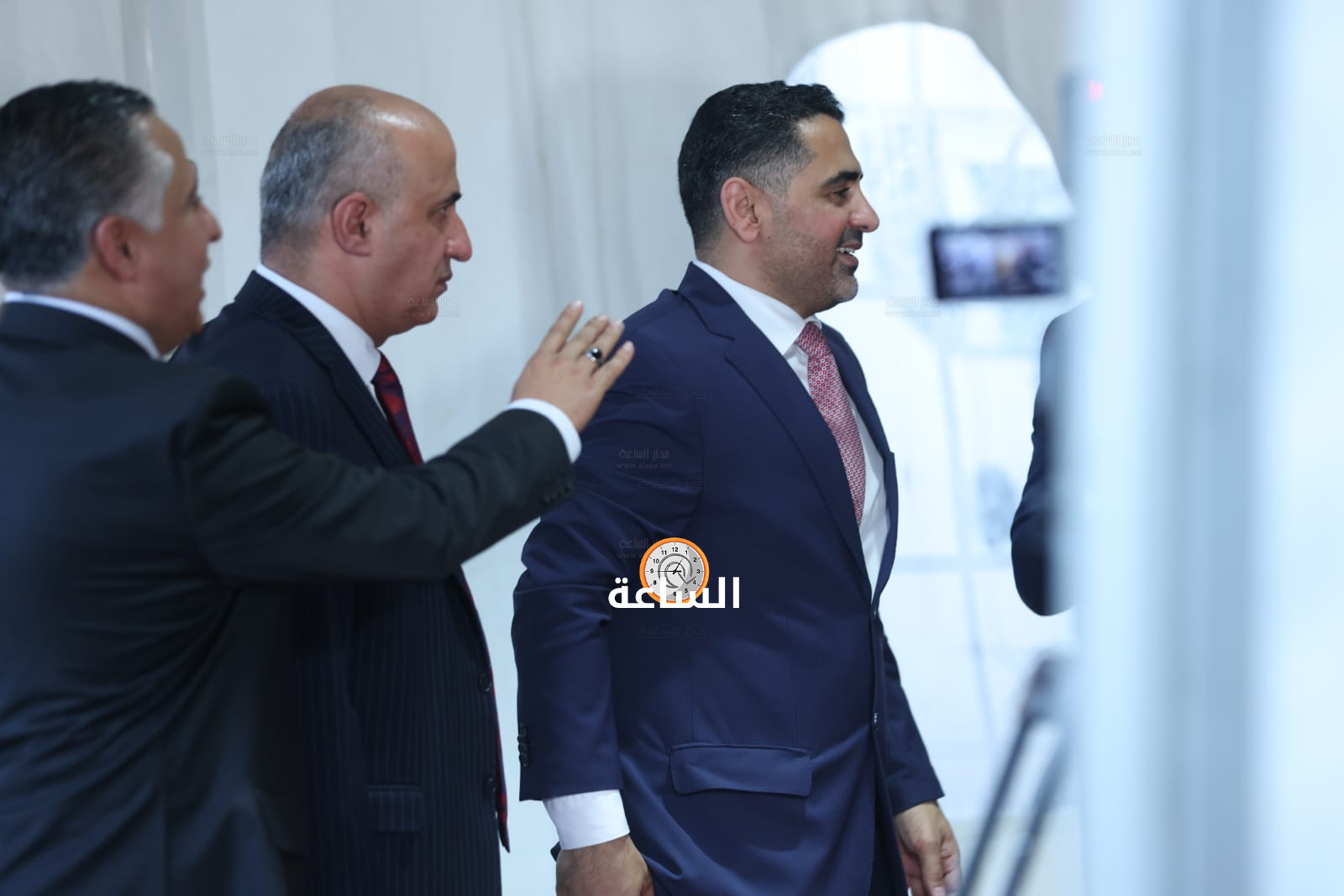 Madar Al-Saa Images 0.647883227773972