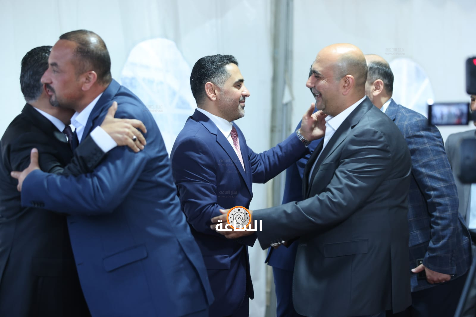 Madar Al-Saa Images 0.7420915842724799