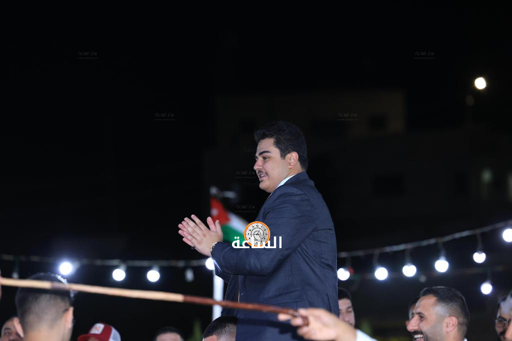 Madar Al-Saa Images 0.9422824659770643
