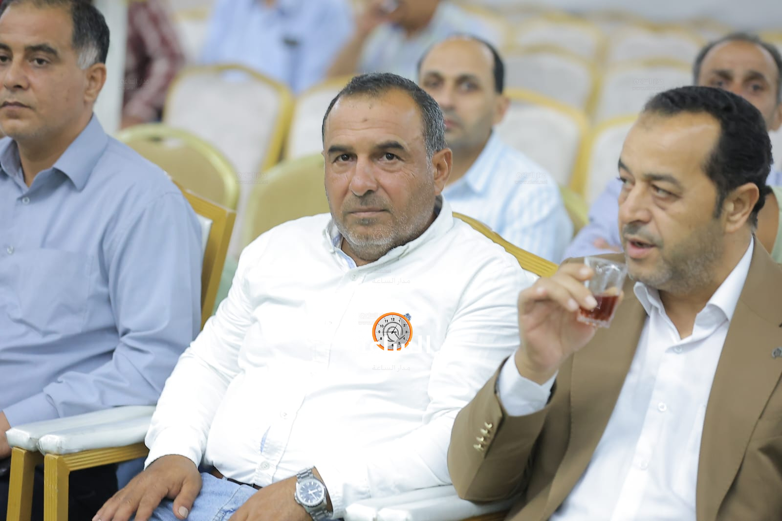 Madar Al-Saa Images 0.8444877034888641