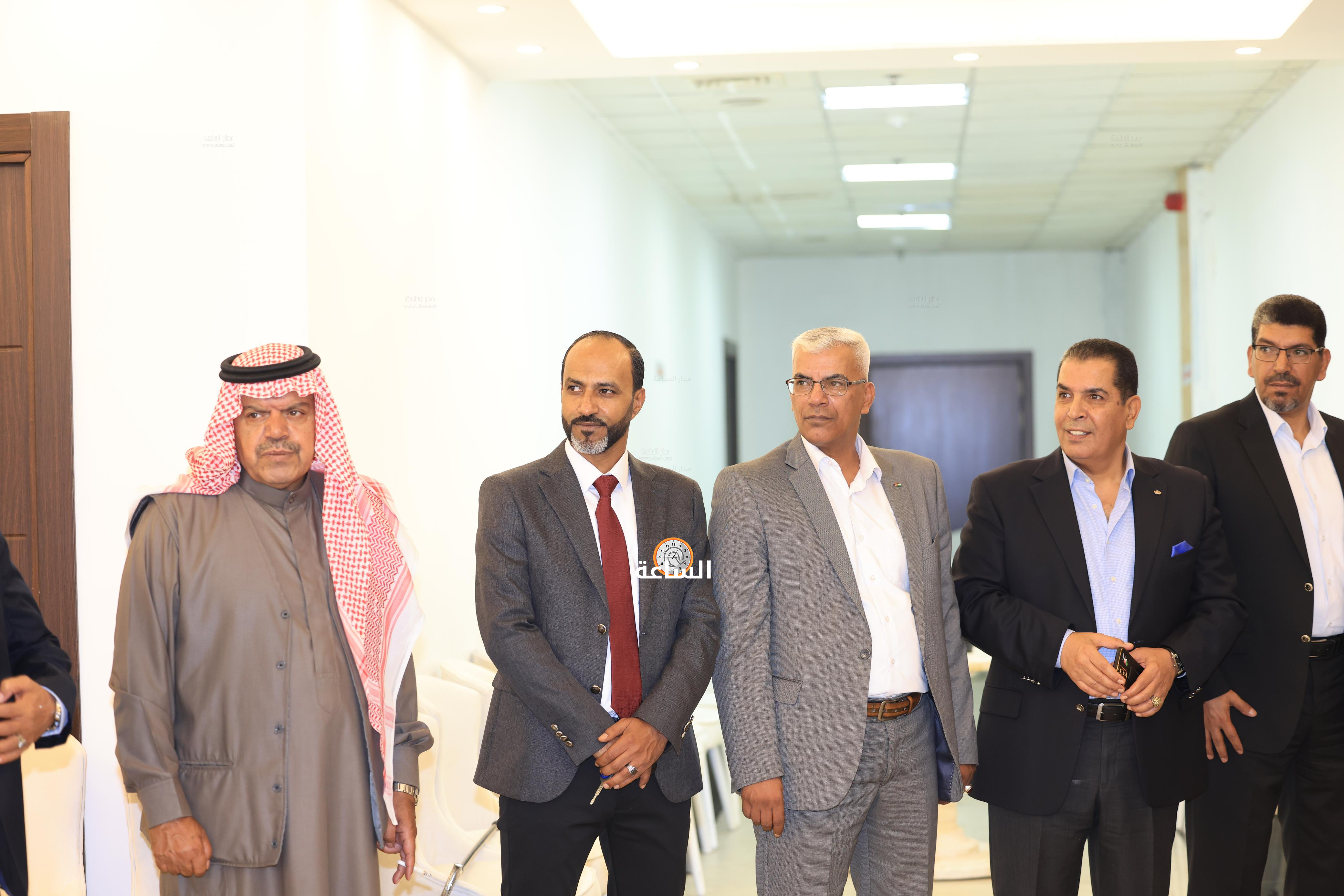 Madar Al-Saa Images 0.16464984362724722