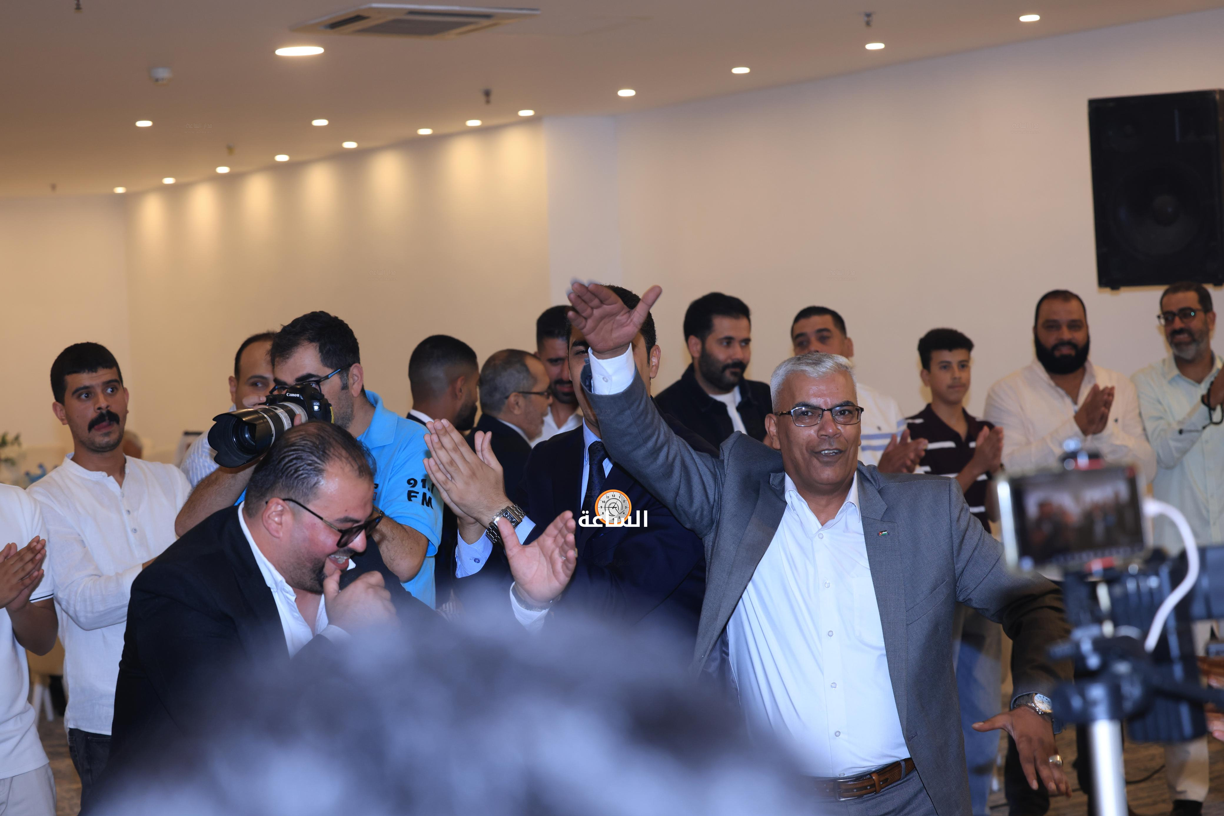 Madar Al-Saa Images 0.42450589468150124