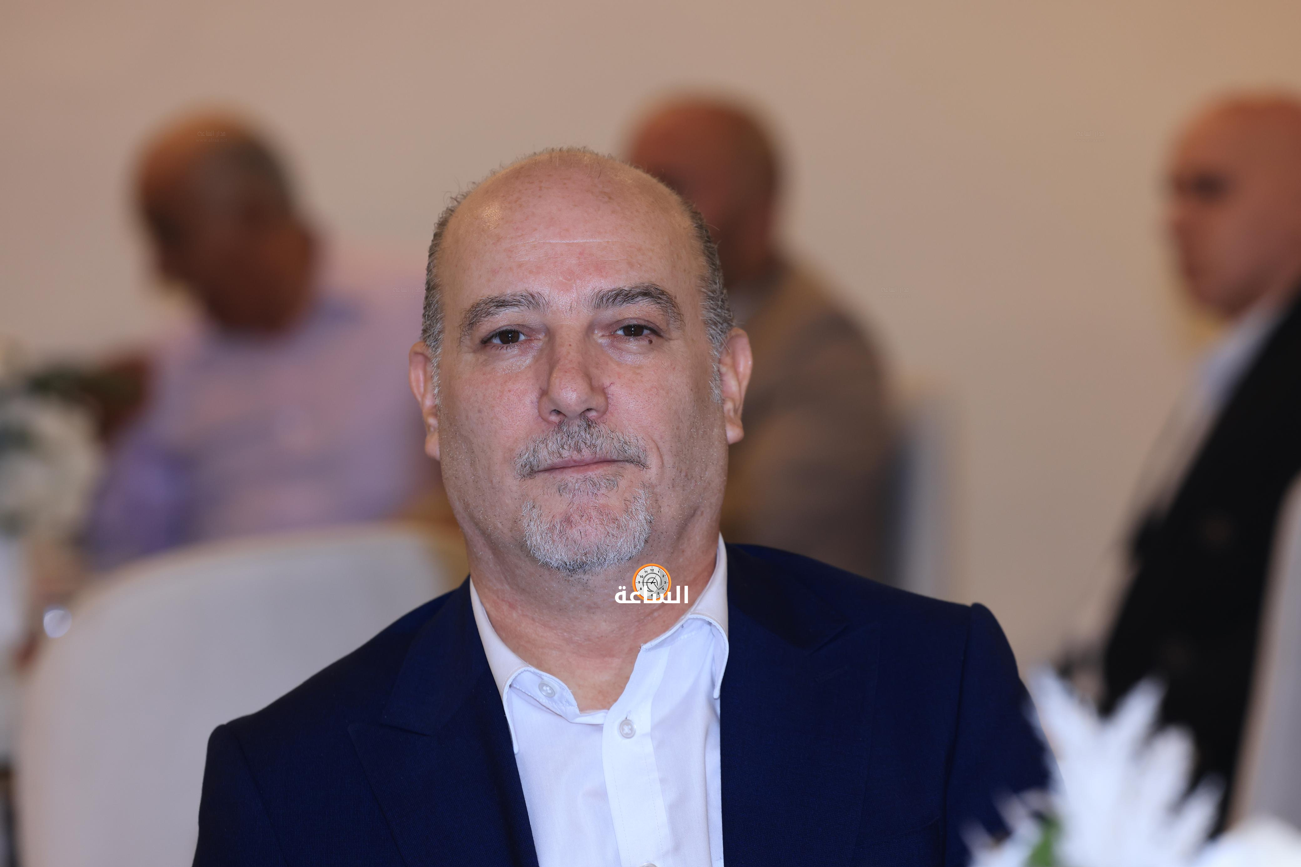 Madar Al-Saa Images 0.44912462332732095