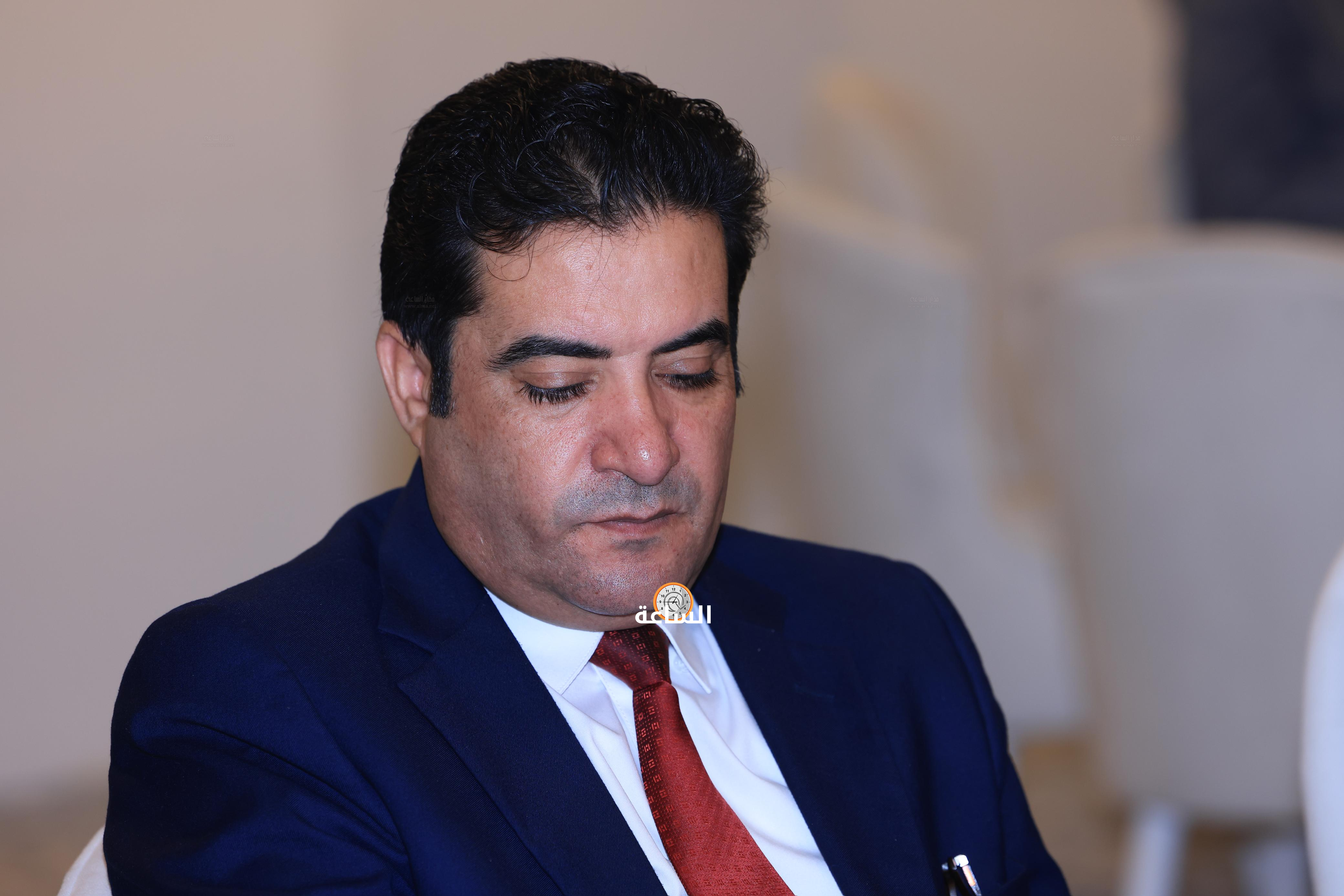 Madar Al-Saa Images 0.02458345357349101