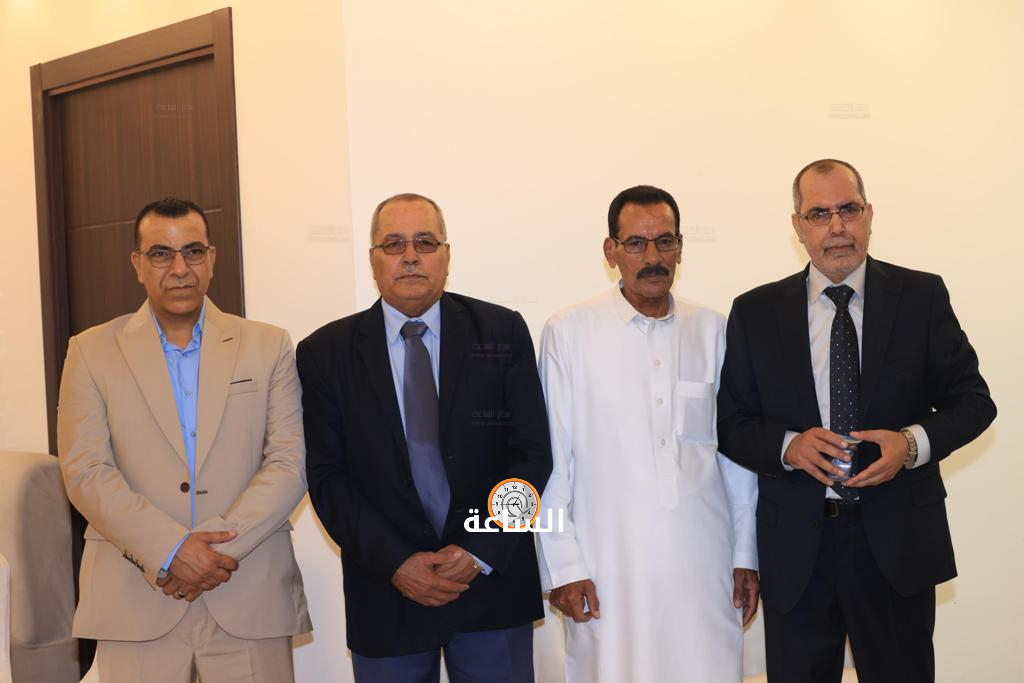 Madar Al-Saa Images 0.18245370130930771