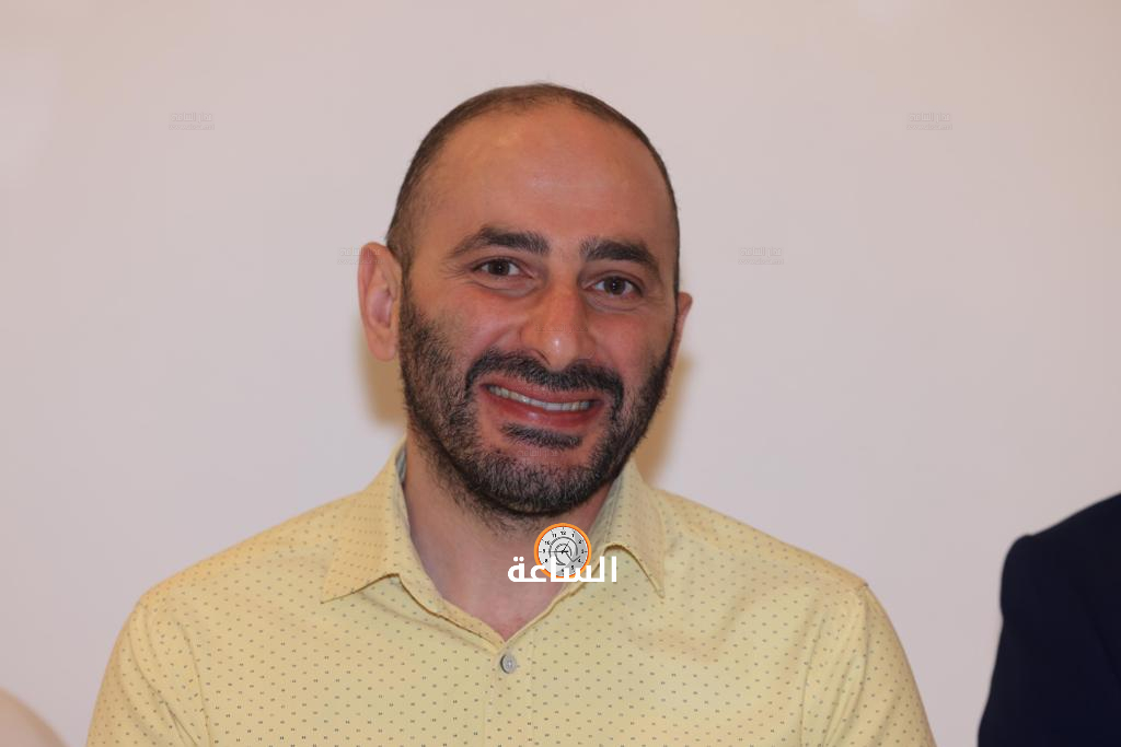 Madar Al-Saa Images 0.9750527475529653