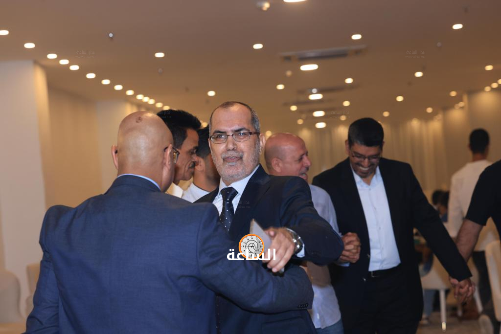Madar Al-Saa Images 0.6442324949873371