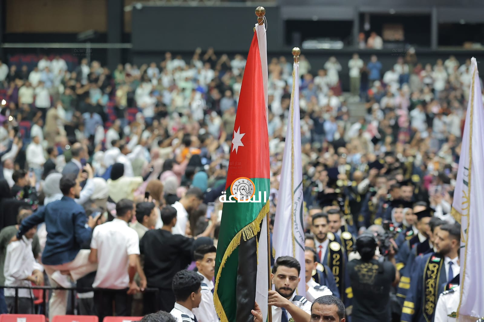 Madar Al-Saa Images 0.799186155538674