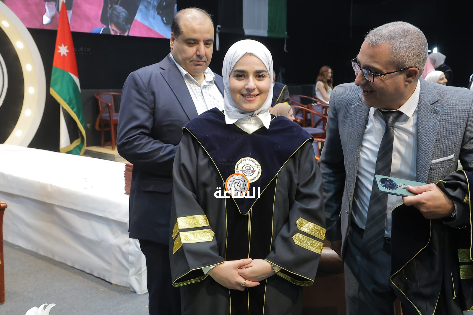 Madar Al-Saa Images 0.09835753424980809
