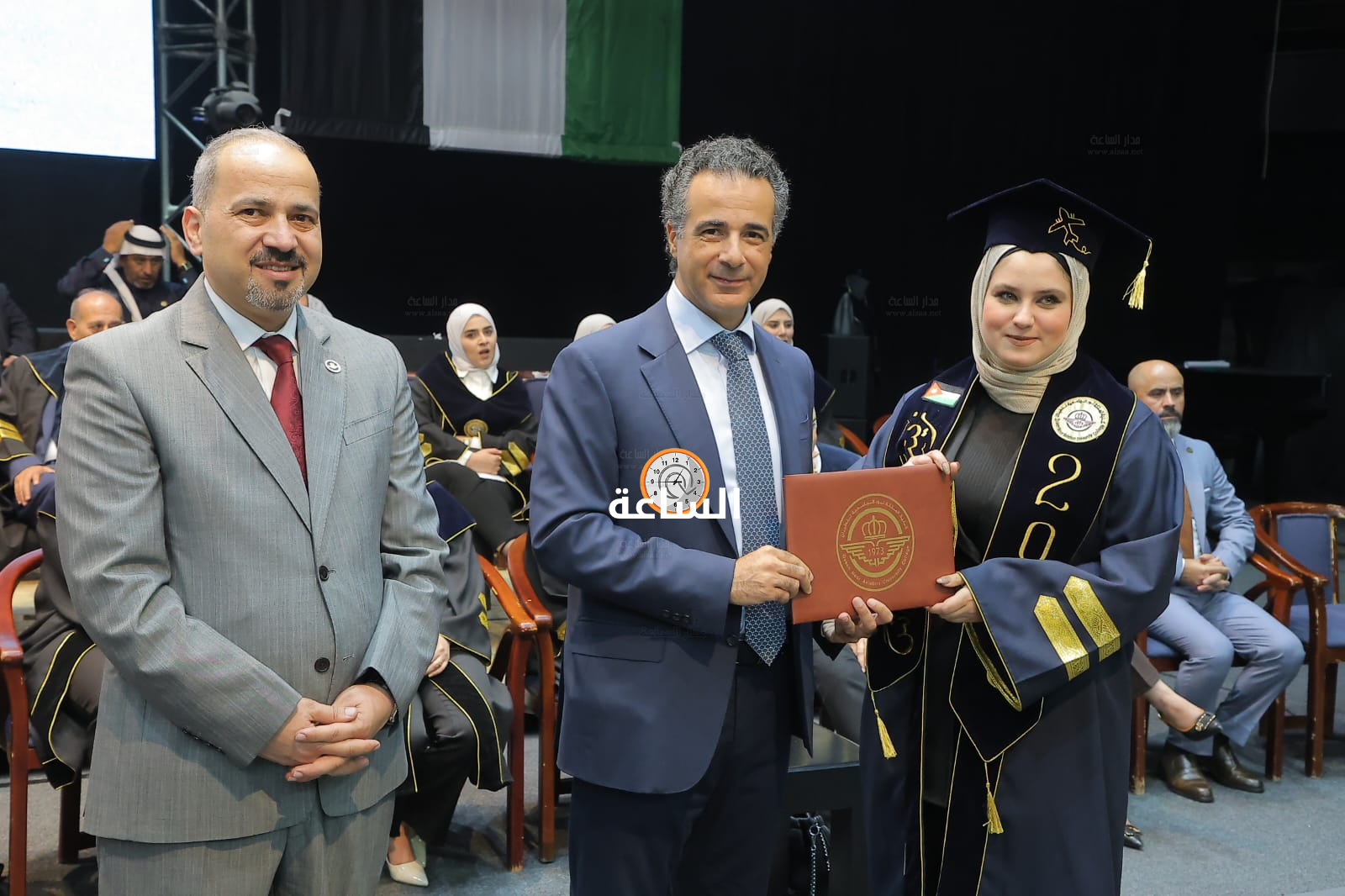 Madar Al-Saa Images 0.932532656043867