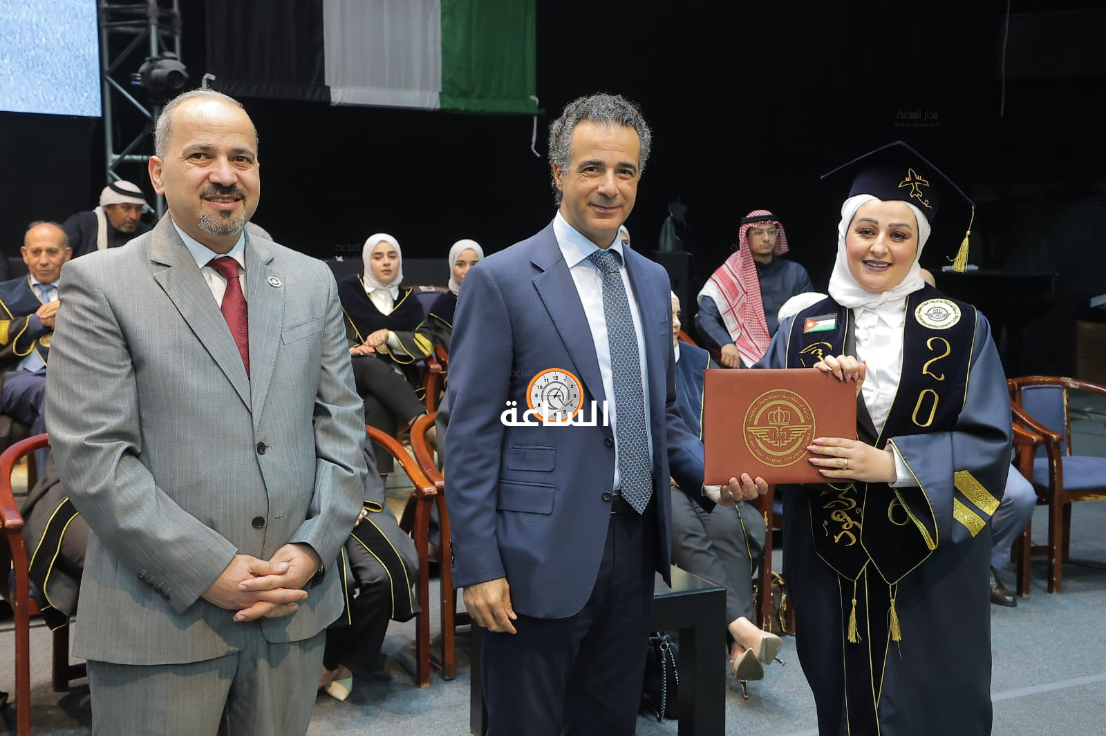 Madar Al-Saa Images 0.356440314076948