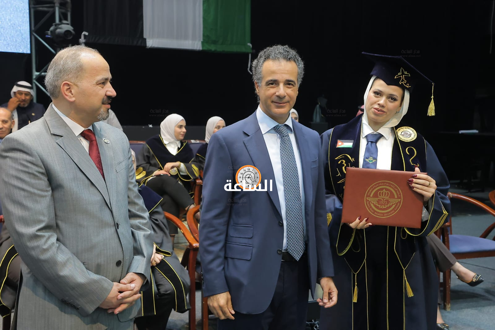 Madar Al-Saa Images 0.5398209142217089