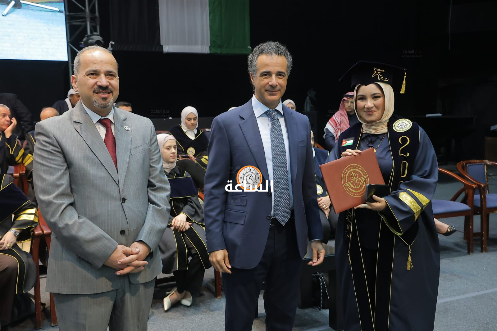 Madar Al-Saa Images 0.5666392690830464