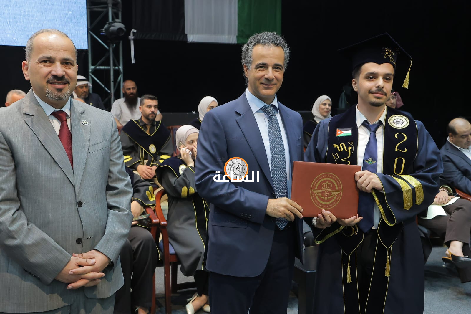 Madar Al-Saa Images 0.8711331381553704