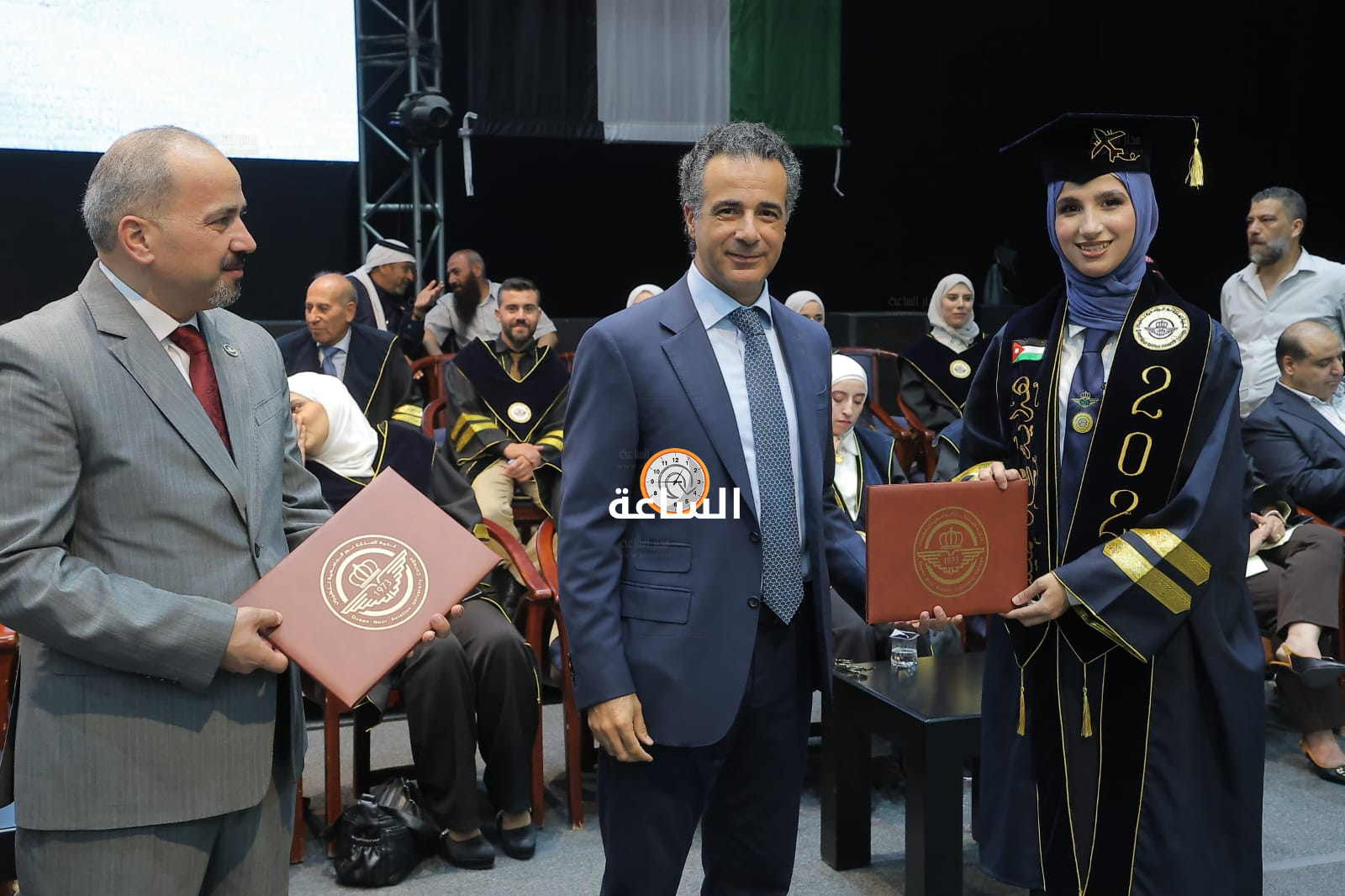 Madar Al-Saa Images 0.9117362684467457